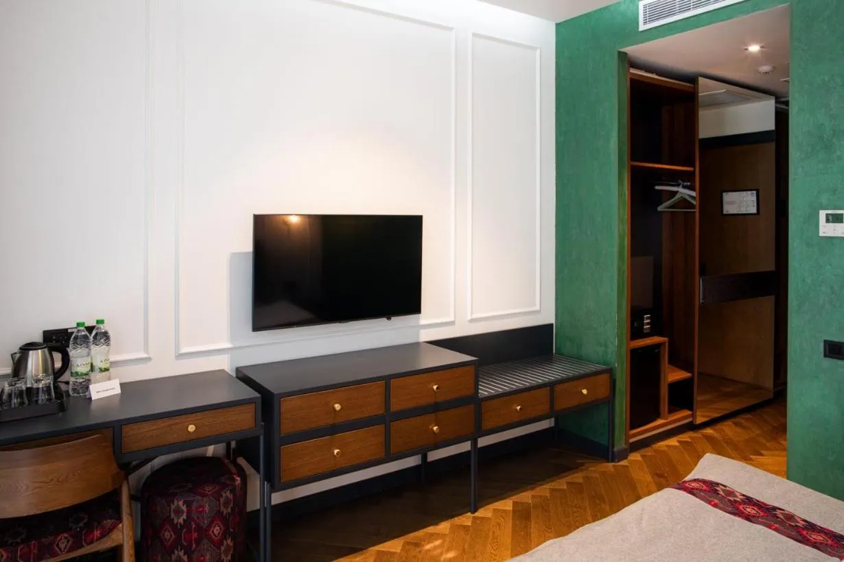 TV and multimedia in Molokan Inn Hotel