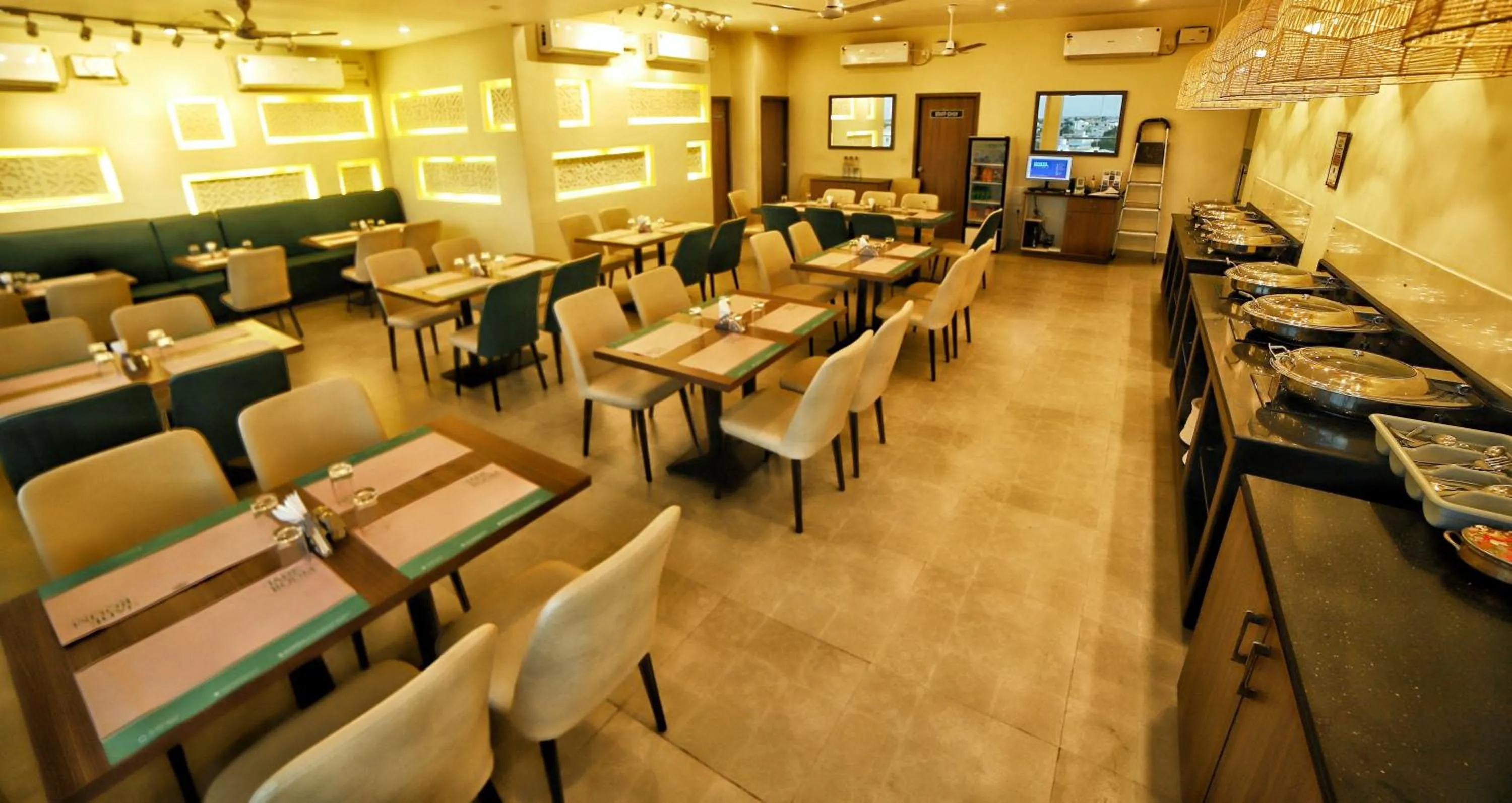 Restaurant/places to eat in CORAL RESIDENCY