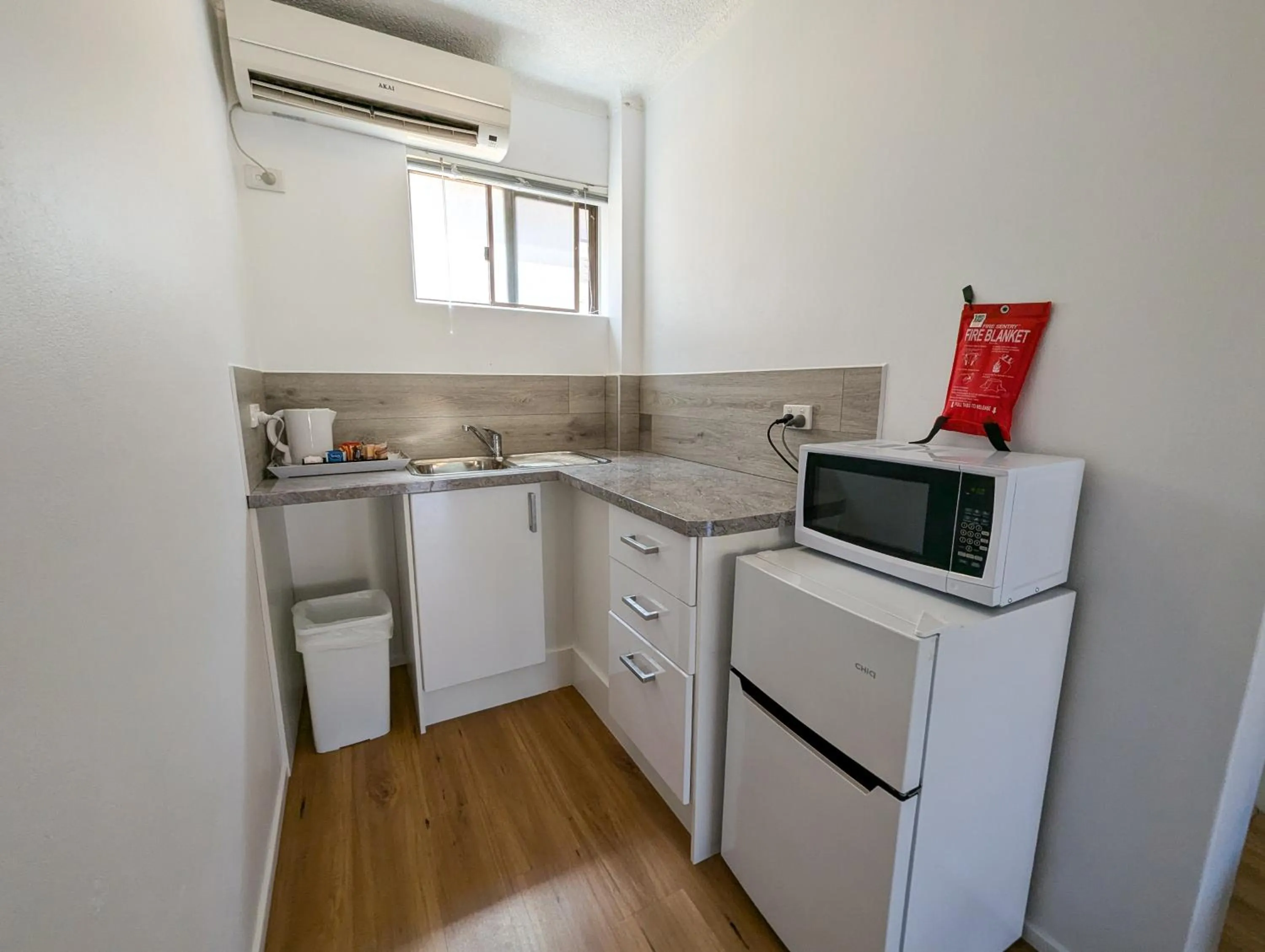 kitchen in Bella Villa Motor Inn