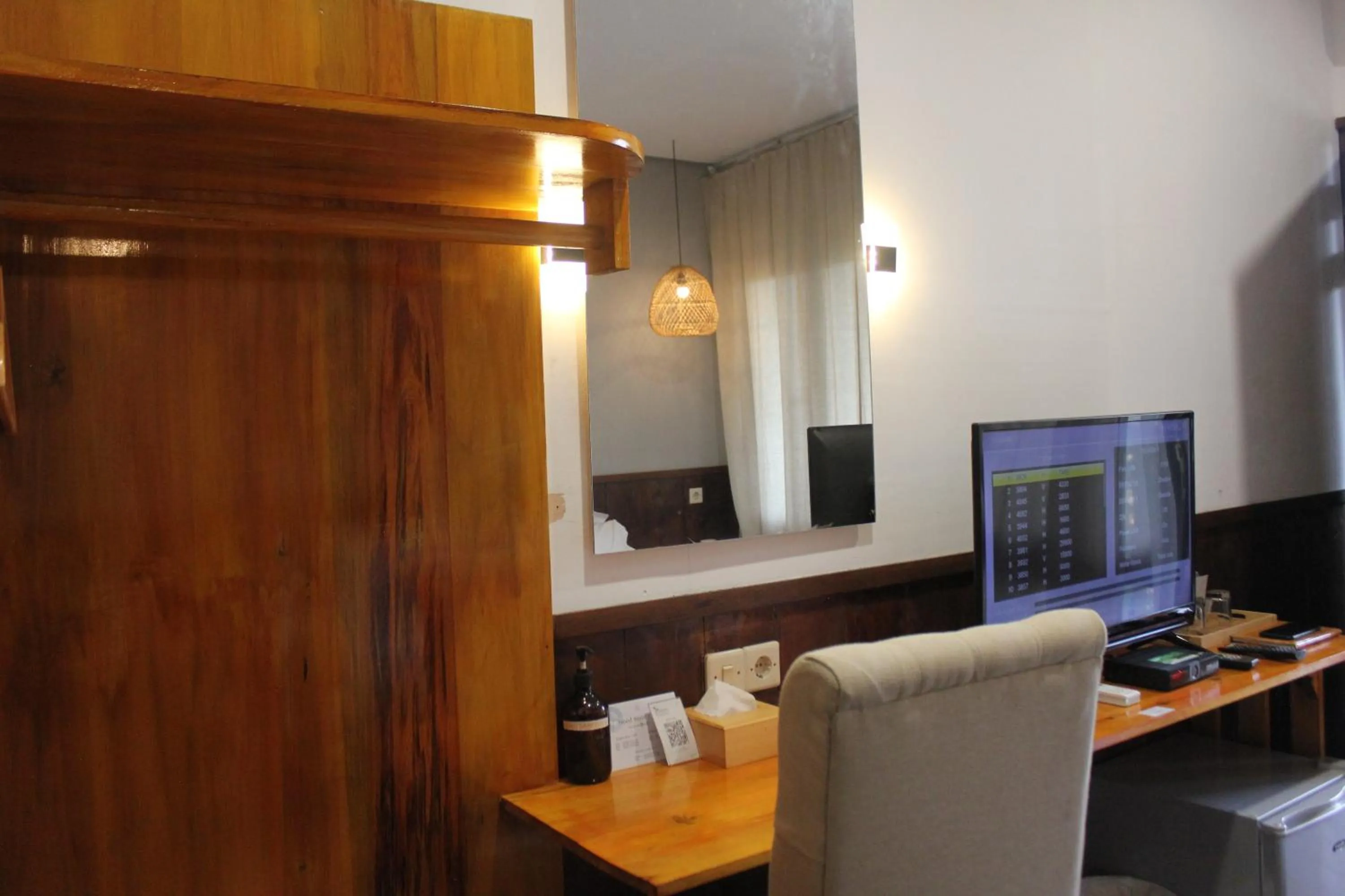 Communal lounge/ TV room in Natuna Dive Resort