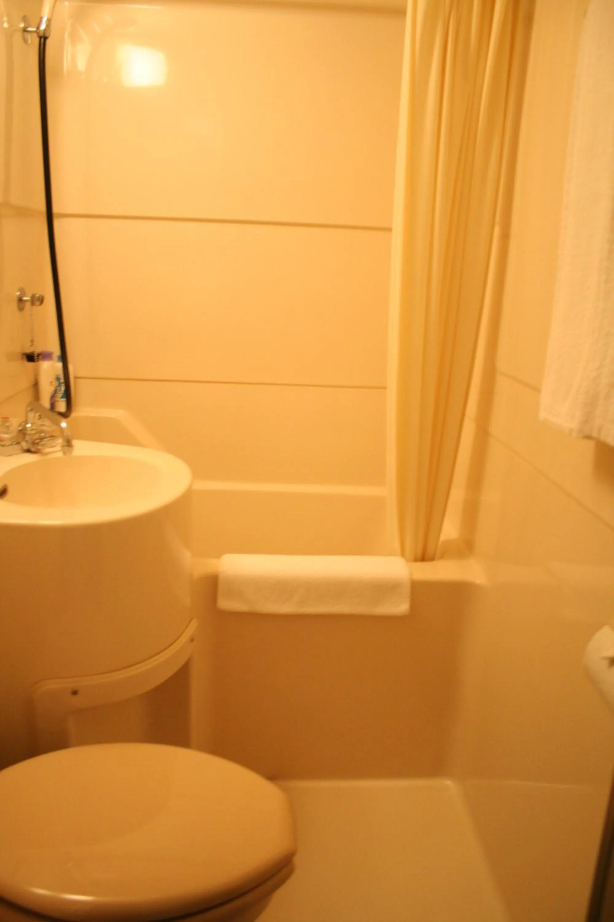 Bathroom in Pension Half Time