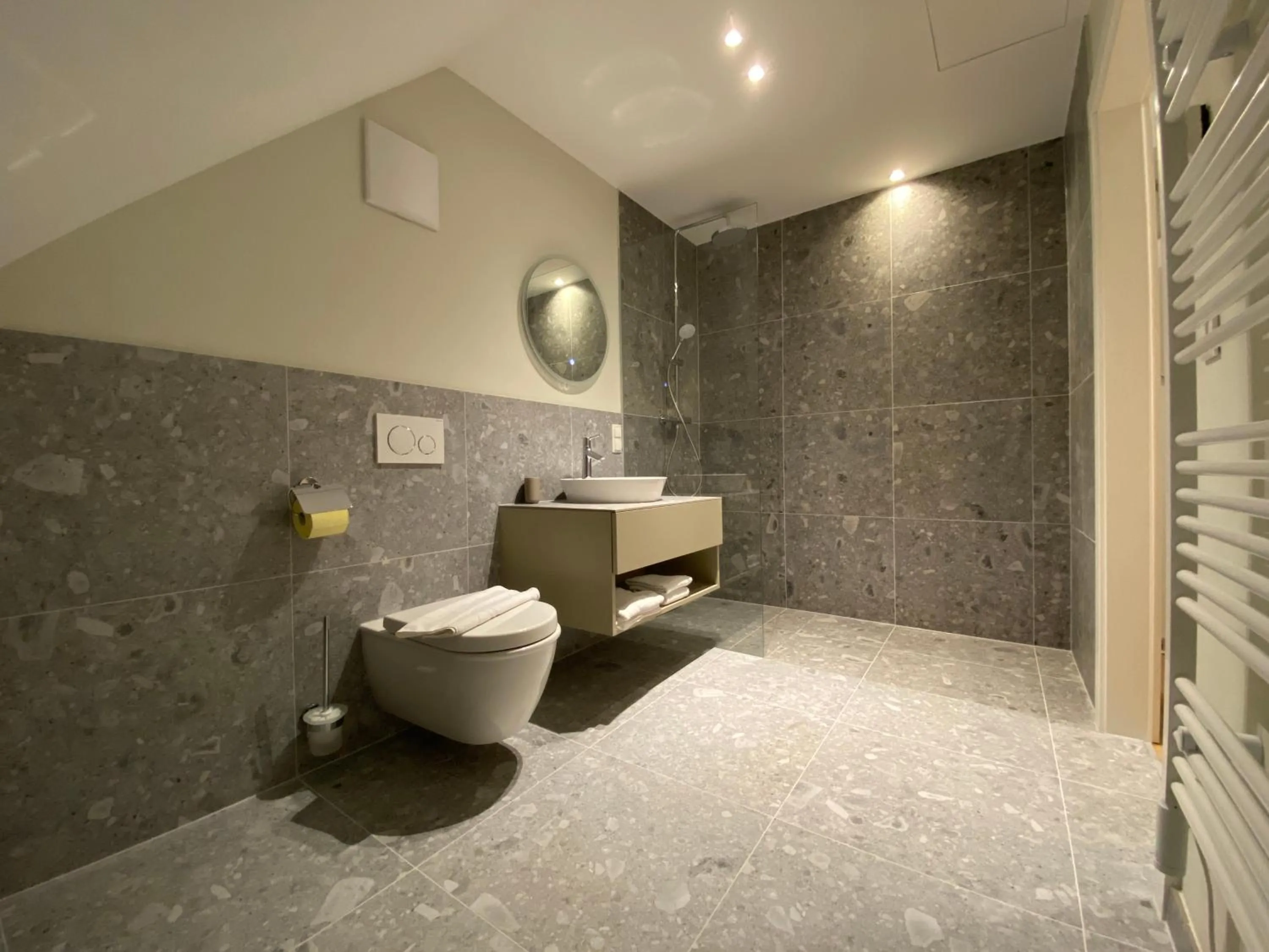 Bathroom in Blackhome Wien I contactless check-in