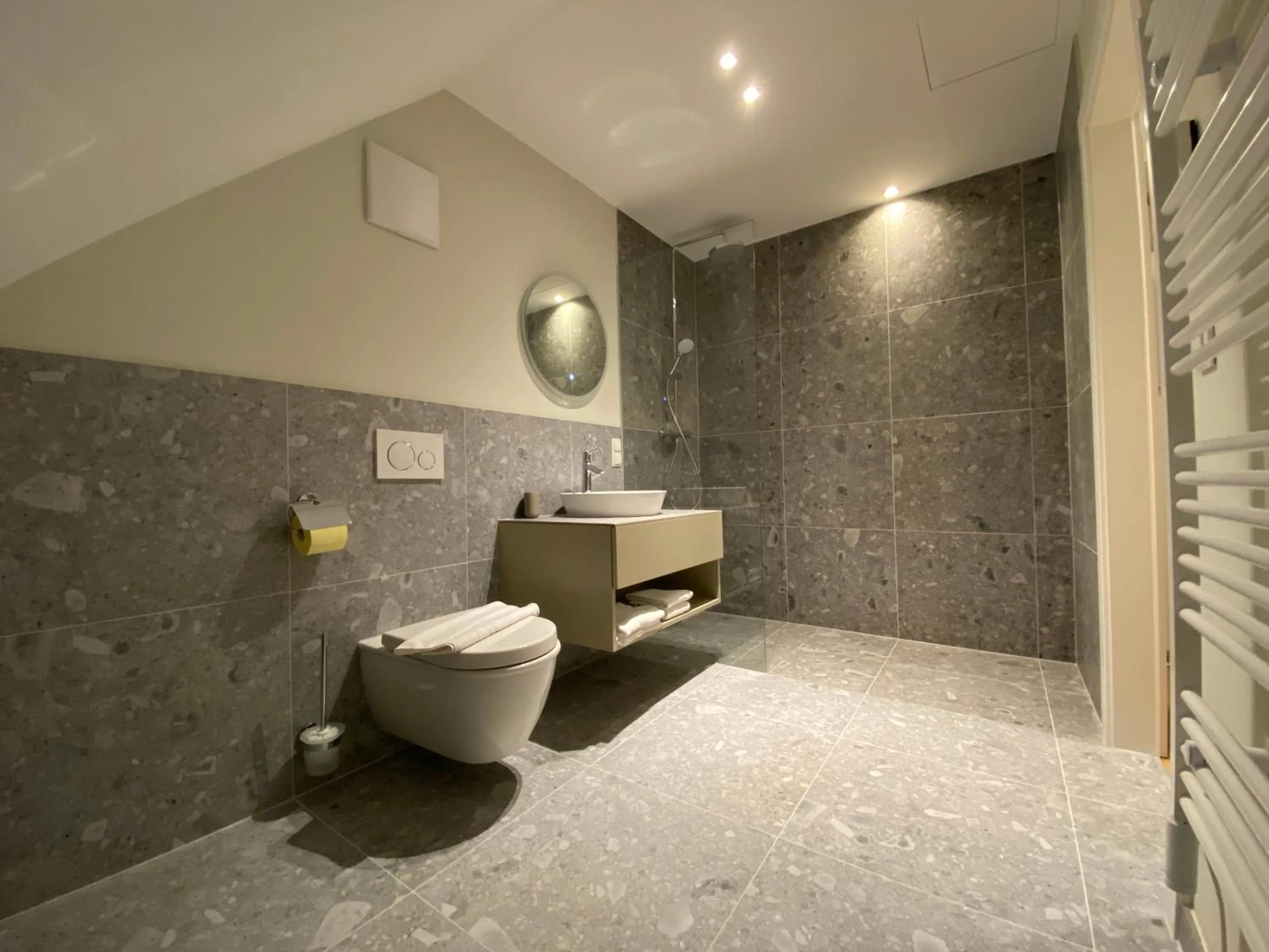 Bathroom in Blackhome Wien I contactless check-in