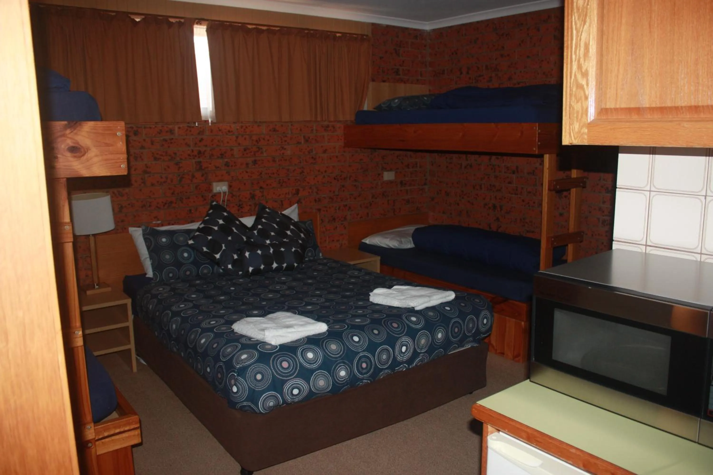 Bed in Merrijig Motor Inn