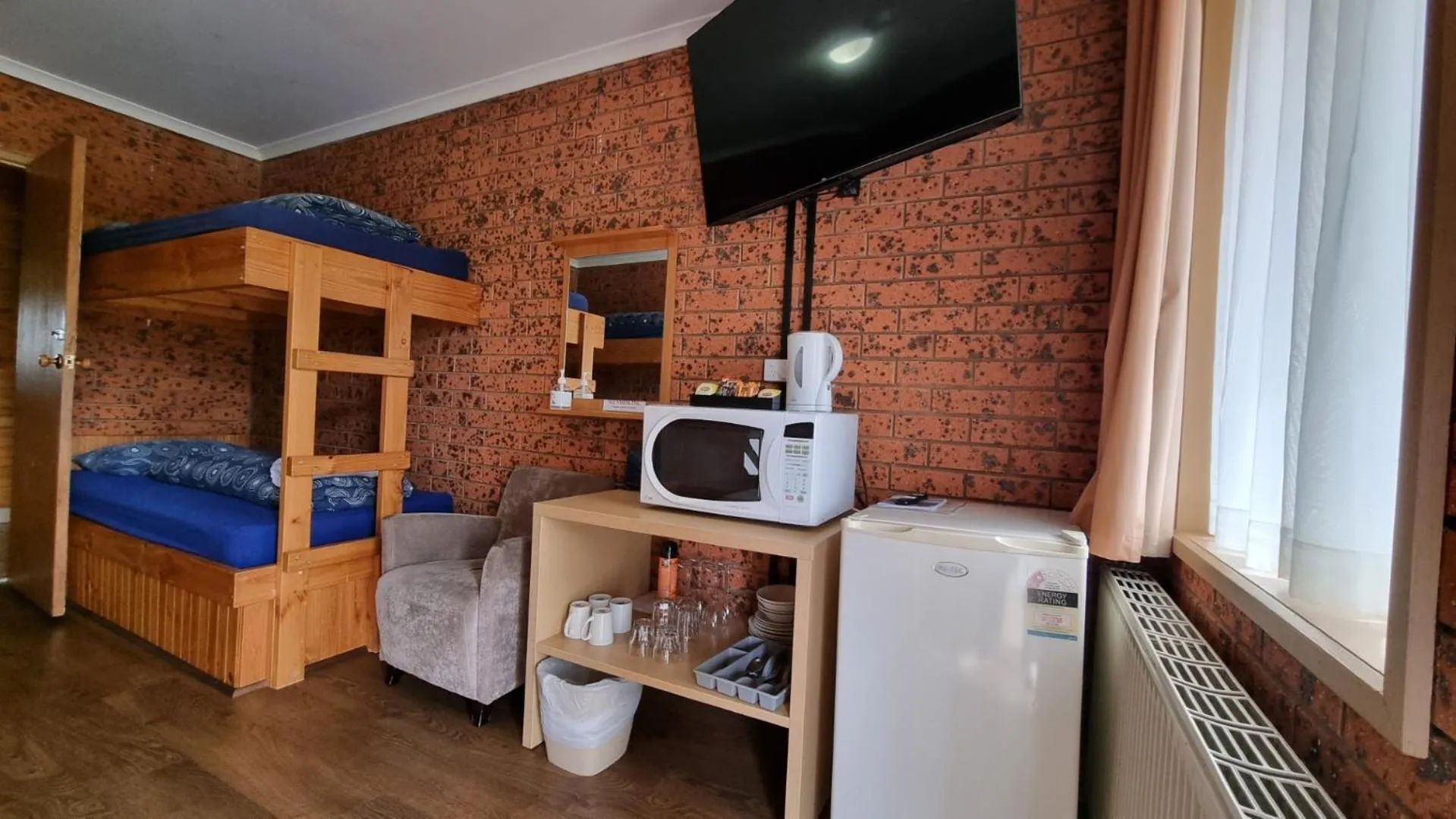 Bed in Merrijig Motor Inn