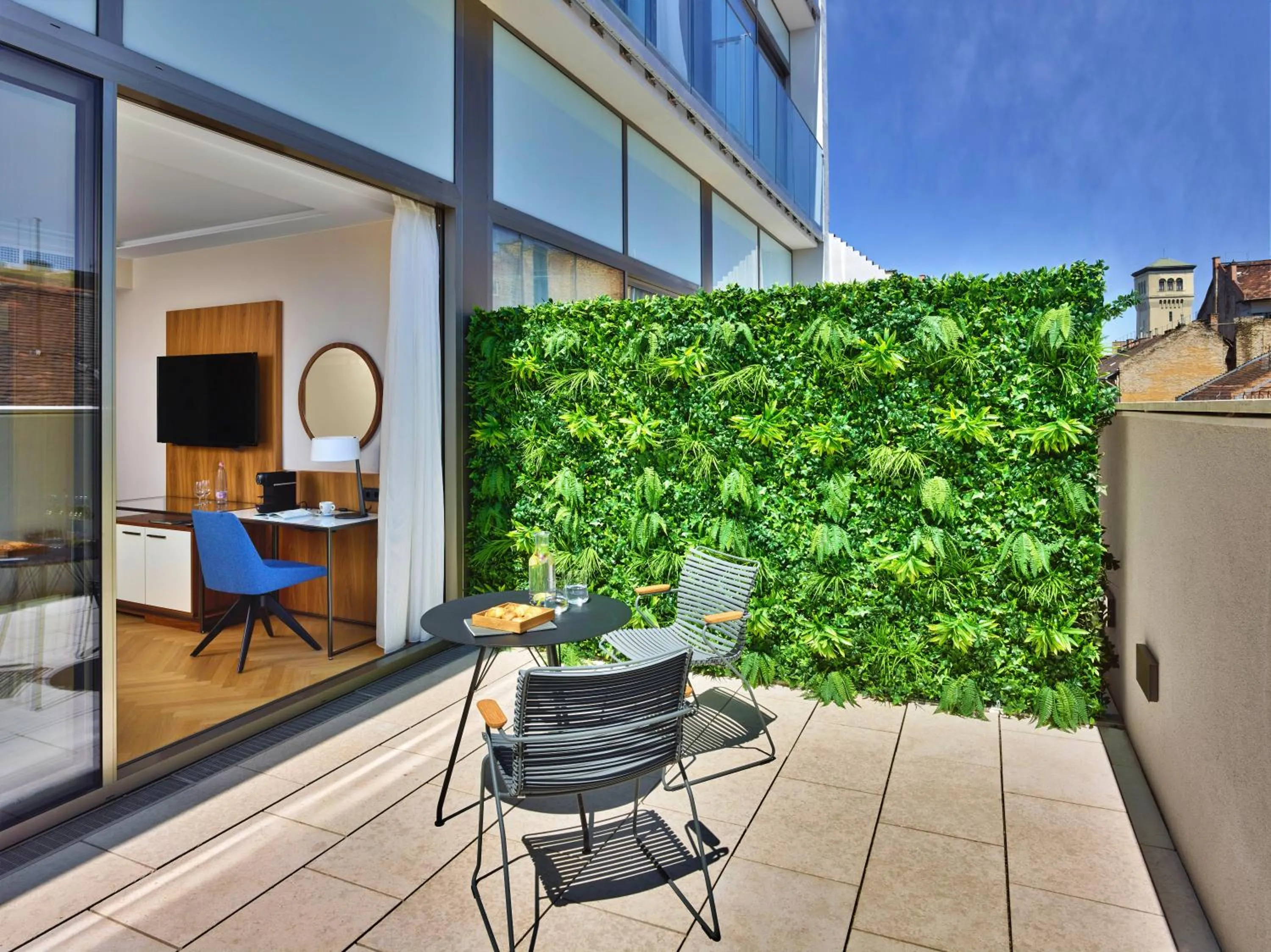 Balcony/Terrace in EST Grand Hotel Savoy