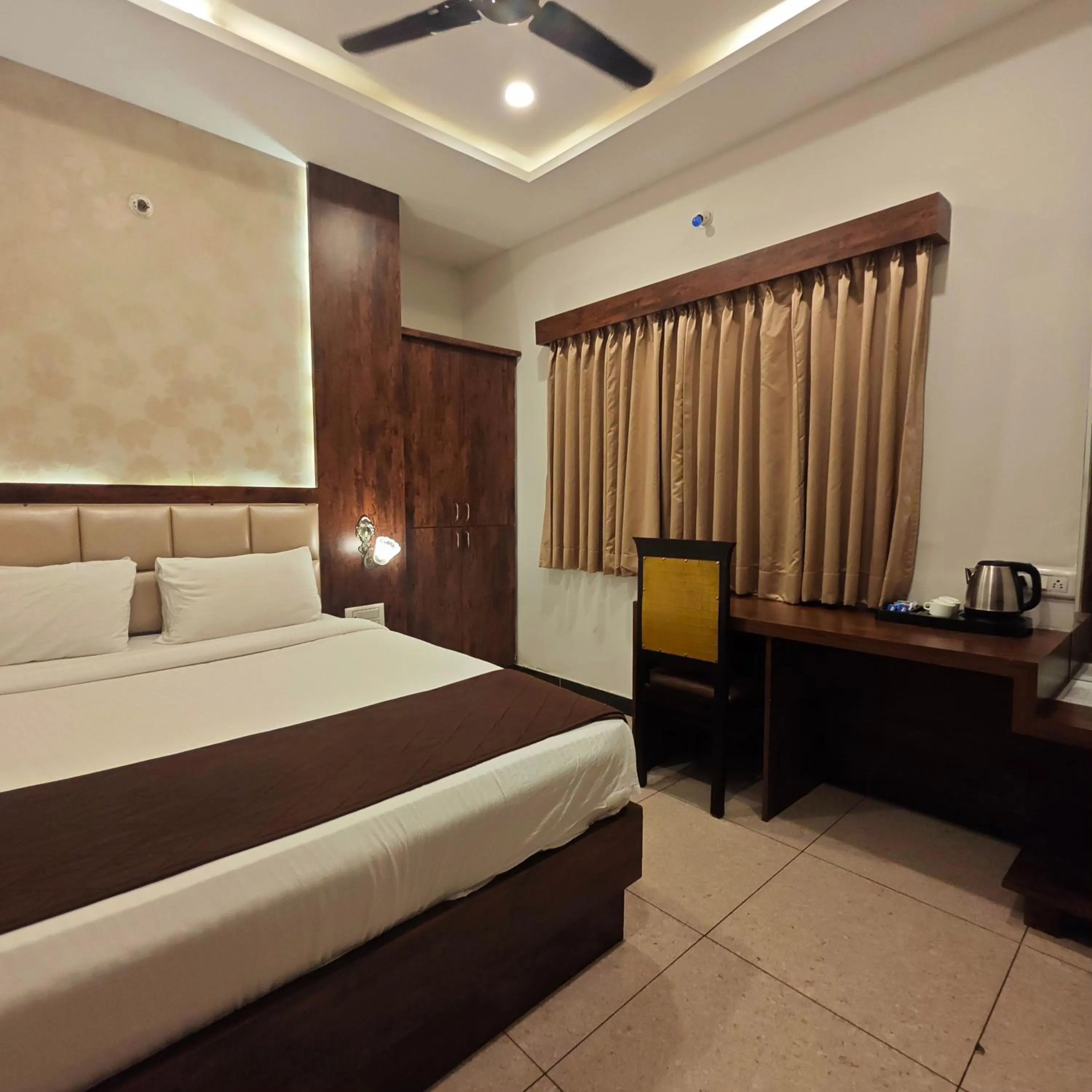 Bed in Al Noor Palace