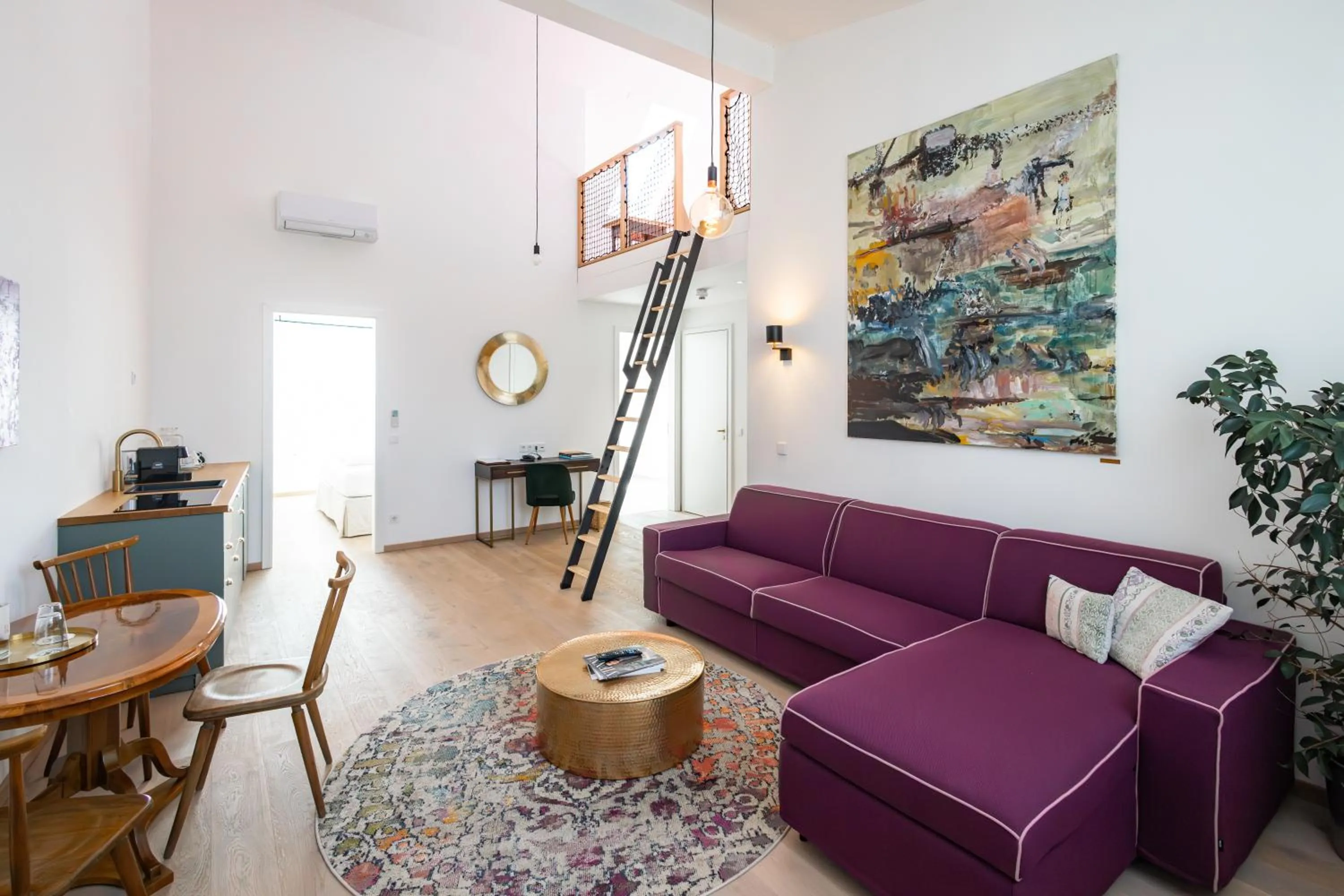 TV and multimedia in Boutiquehotel Zum Goldenen Hirschen