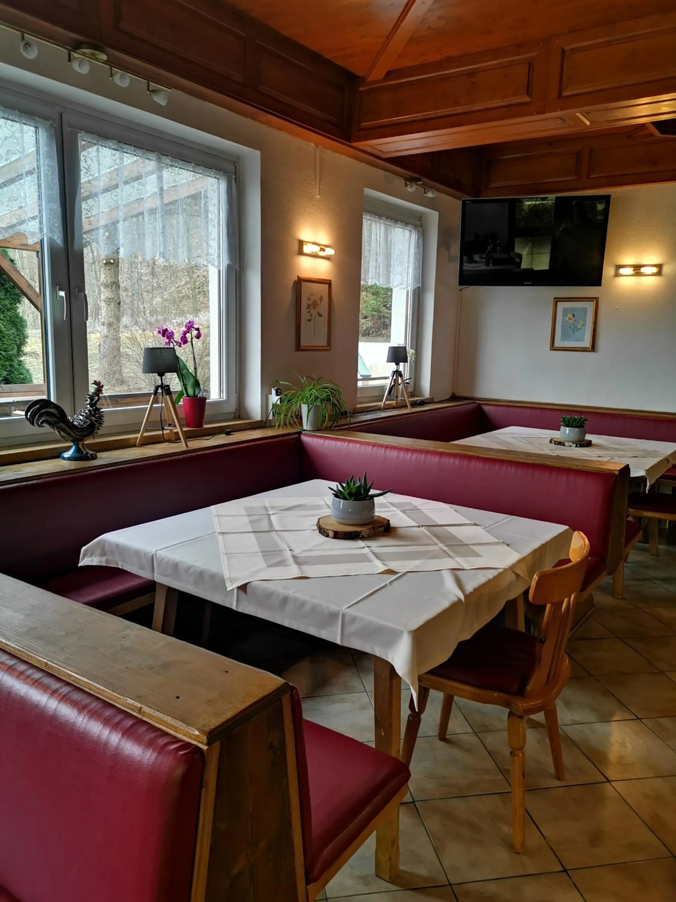 Restaurant/places to eat in Pension Arkadenhof