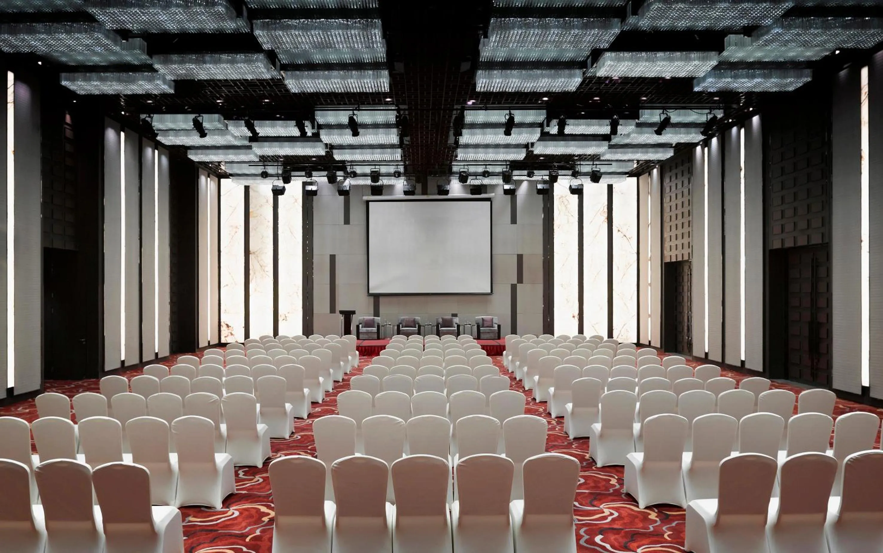 Business facilities in Melia Jinan