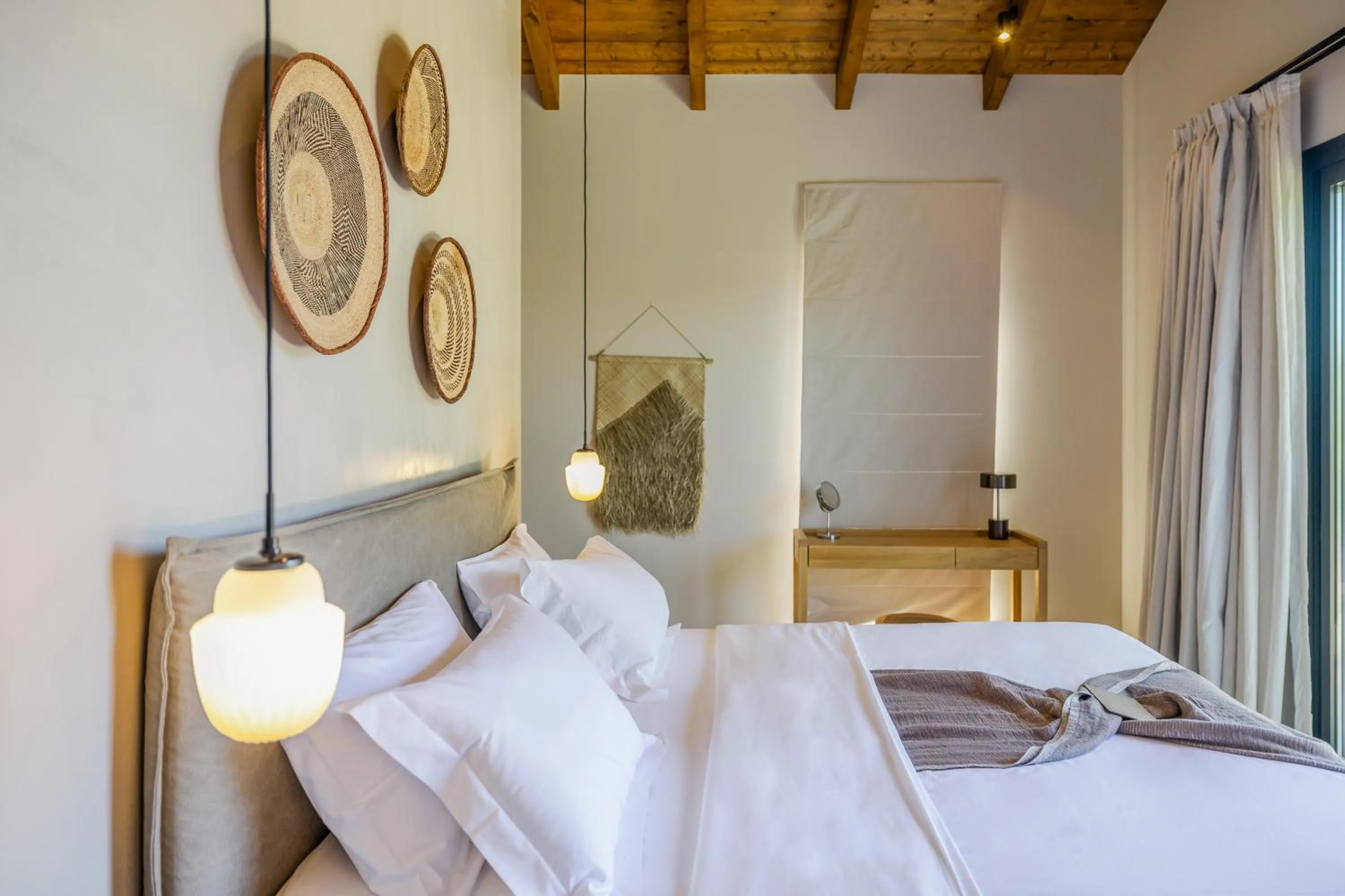 Bedroom, Bed in Eliamos Villas Hotel & Spa