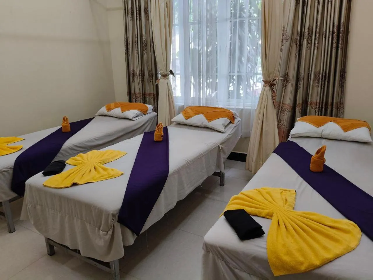 Massage, Bed in Classy Hotel & Spa