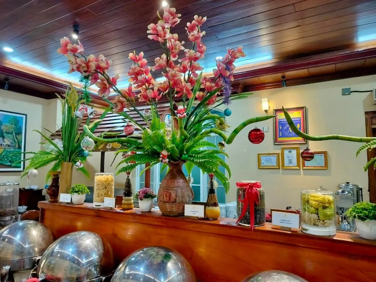 Restaurant/places to eat in Classy Hotel & Spa