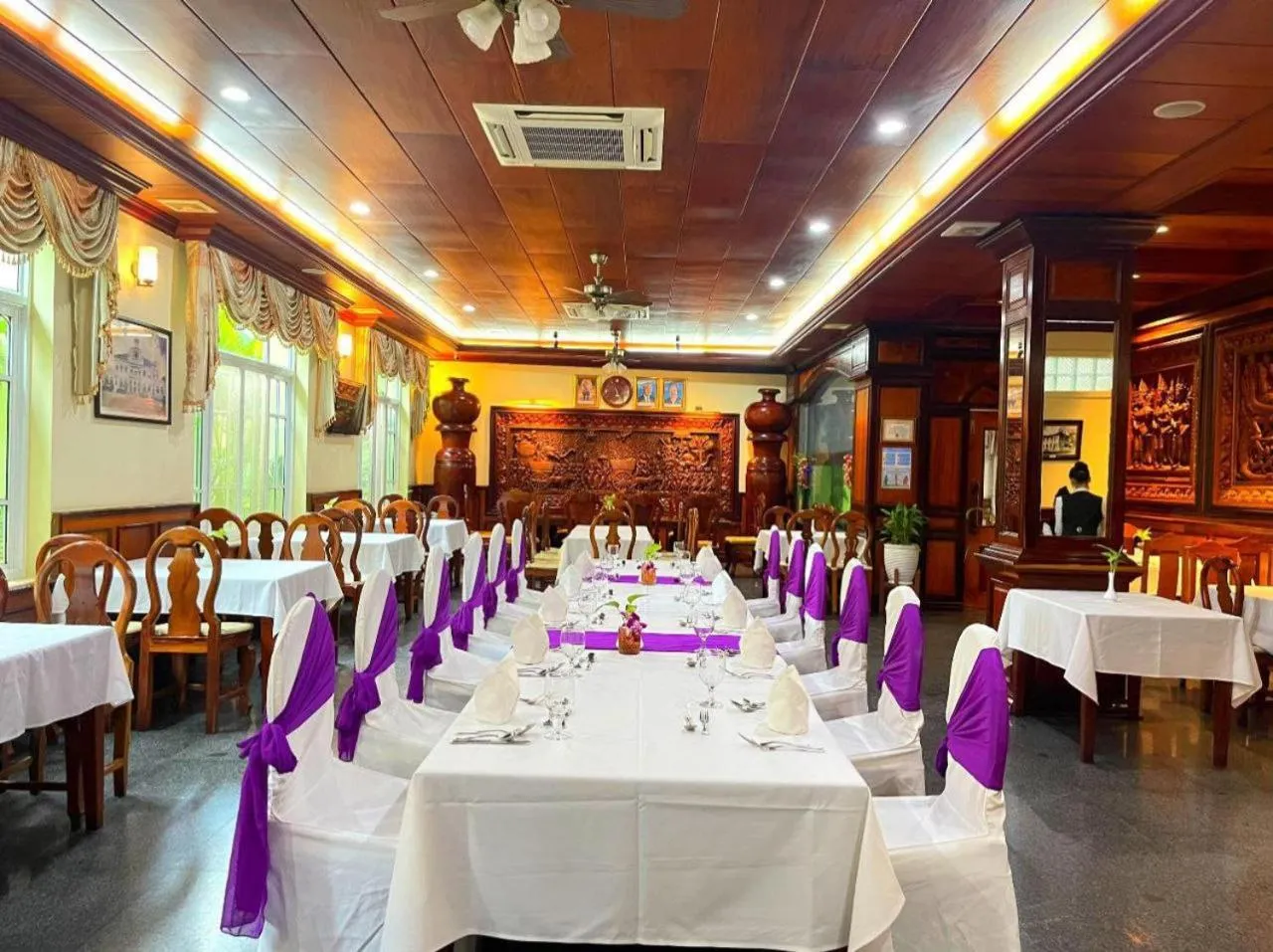 Restaurant/places to eat in Classy Hotel & Spa