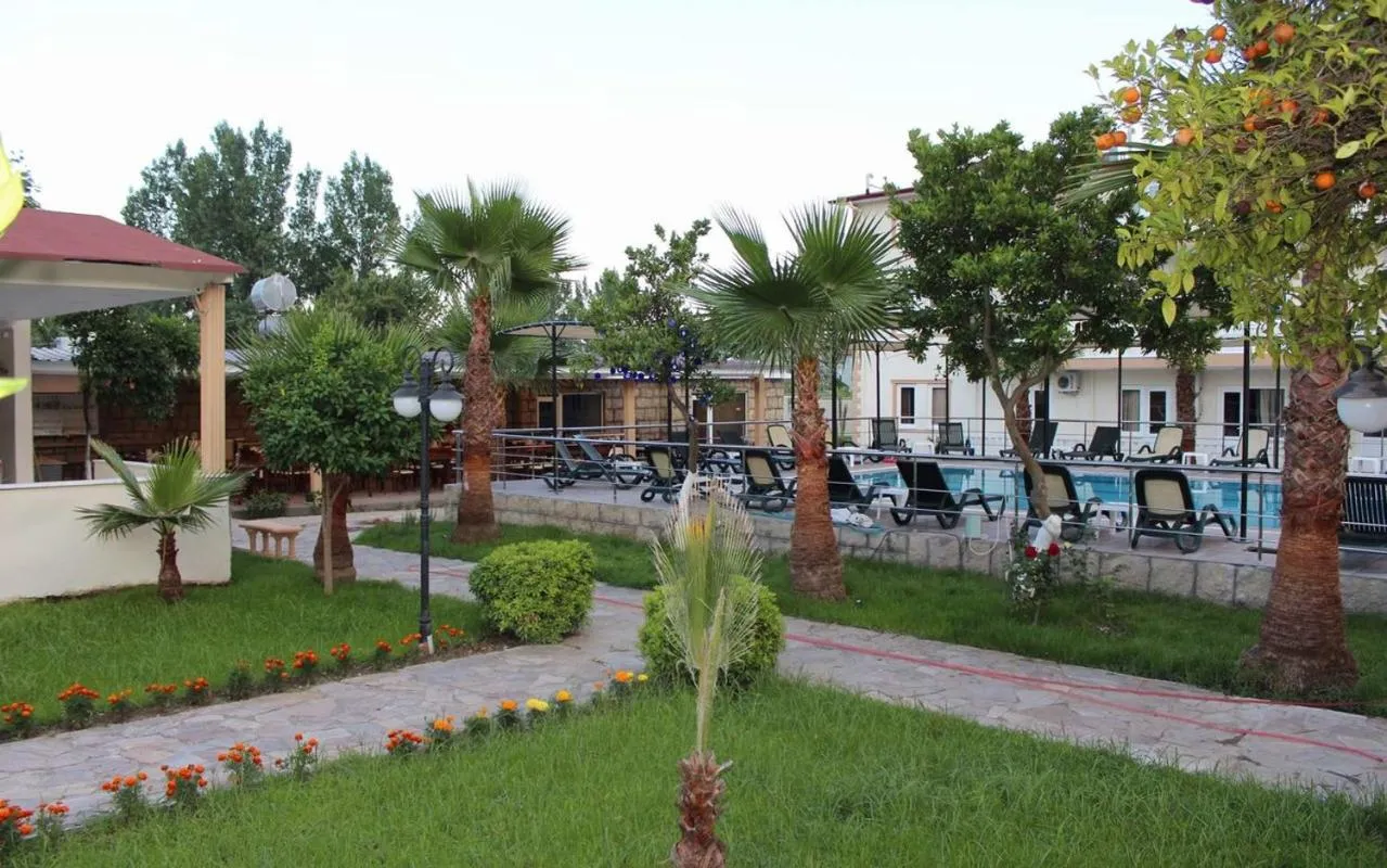 Garden view in CASTLE PARK HOTEL