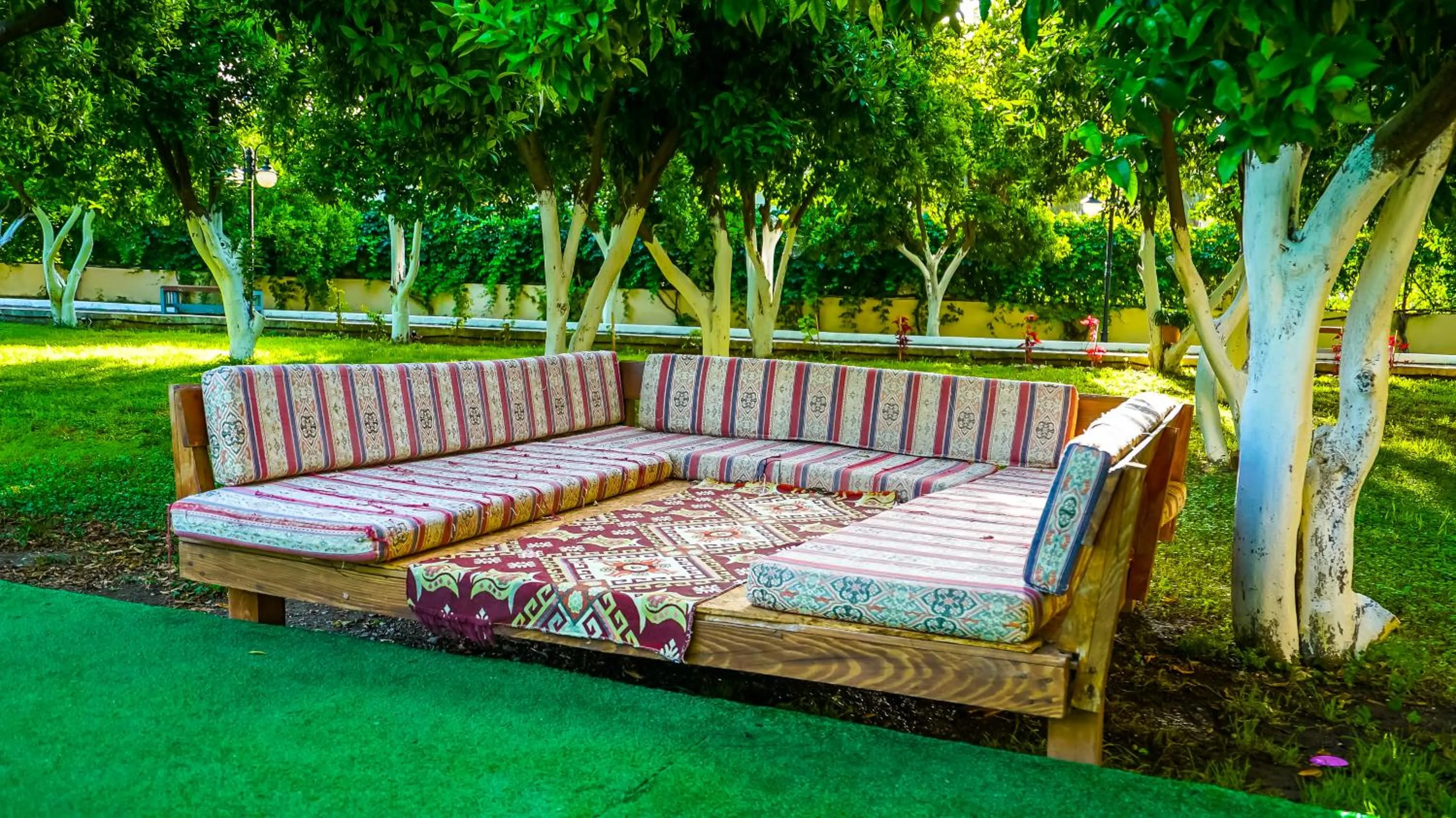 Seating area in CASTLE PARK HOTEL