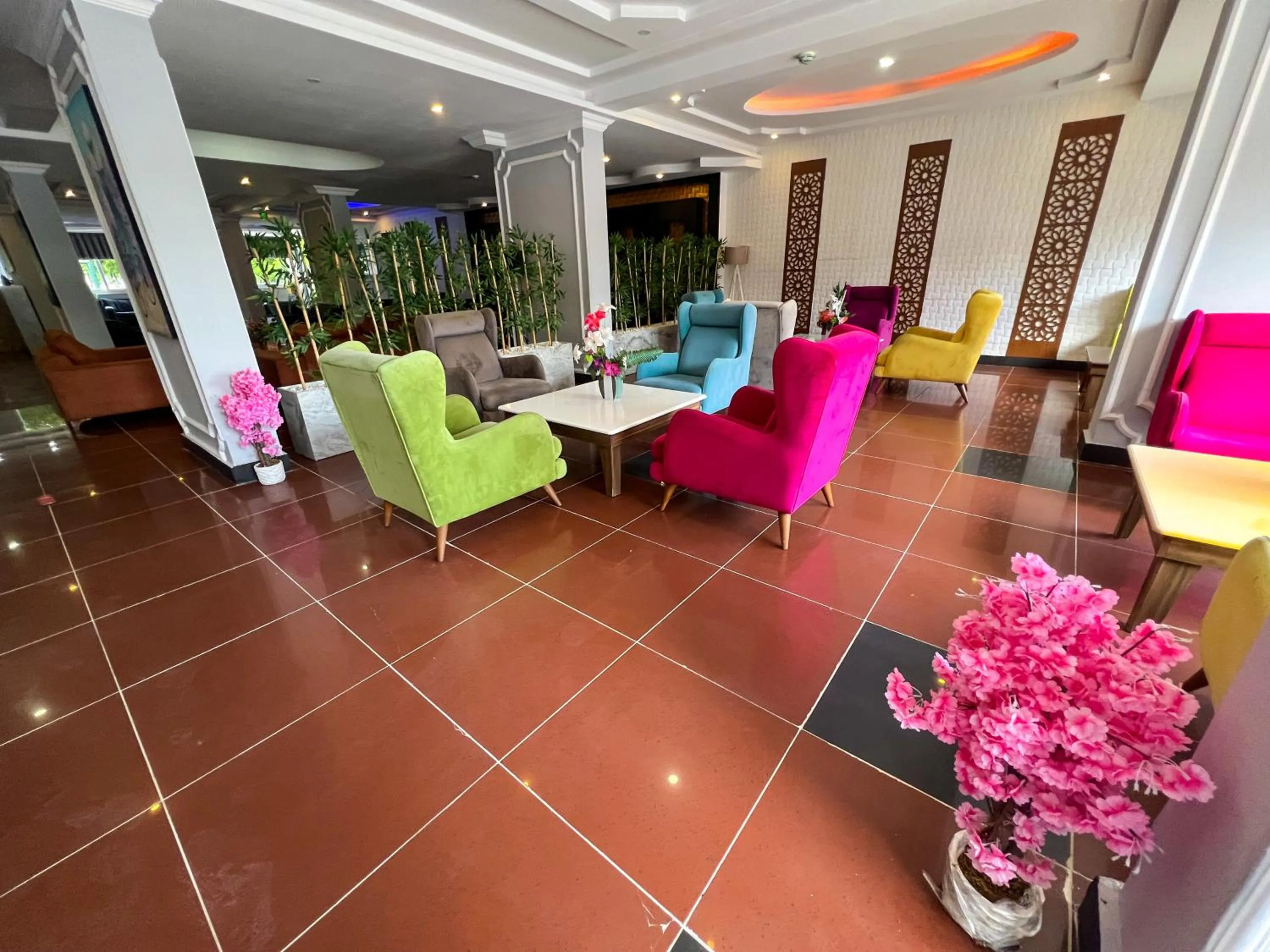 Lobby or reception in CASTLE PARK HOTEL