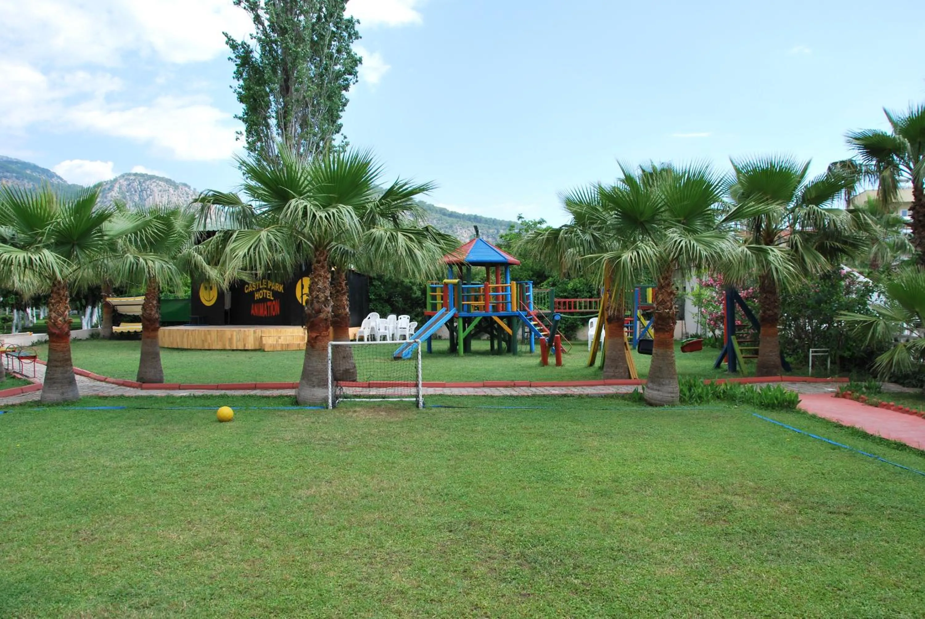 Children play ground in CASTLE PARK HOTEL