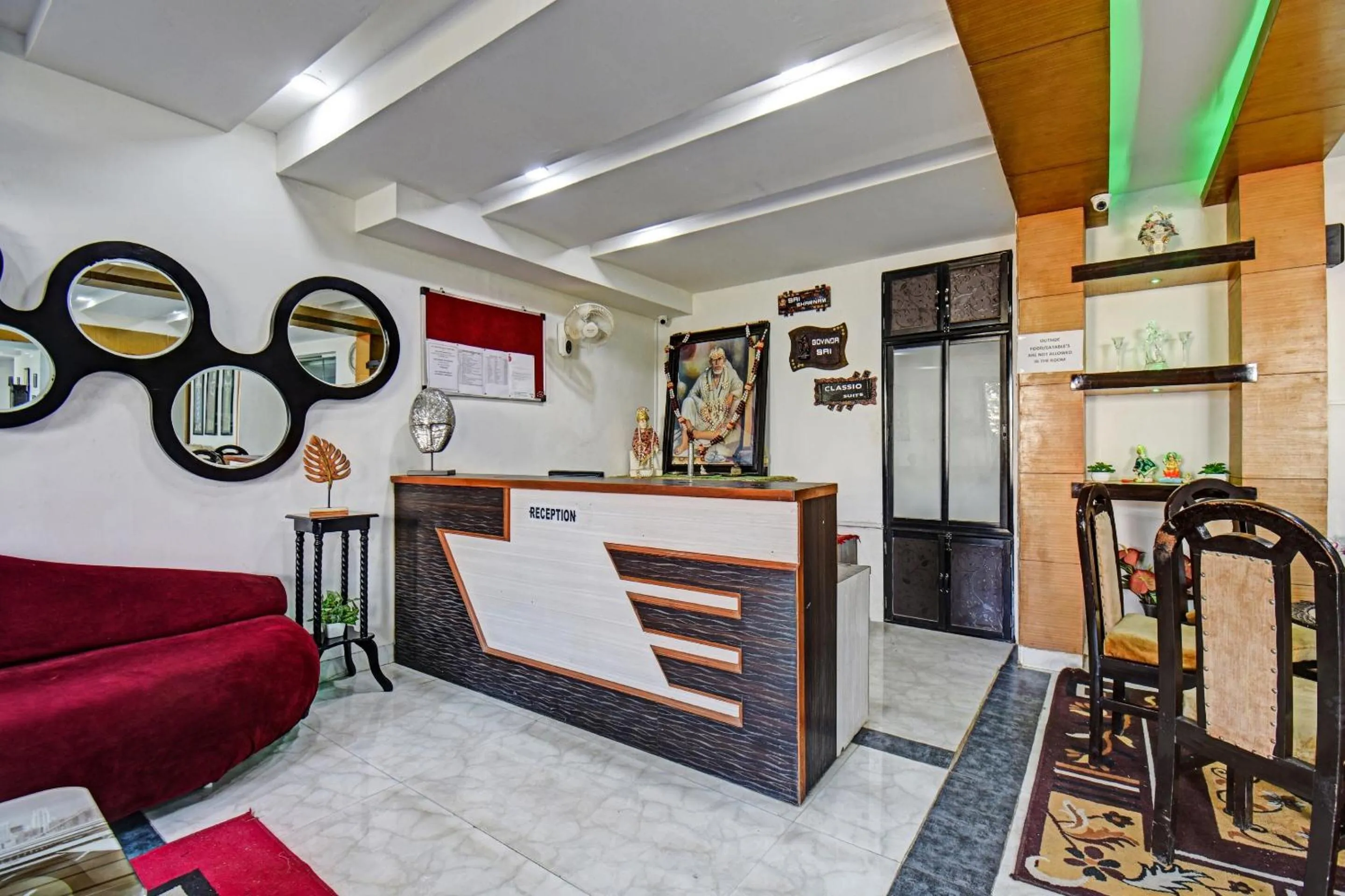 Lobby or reception in Townhouse Classio Suites