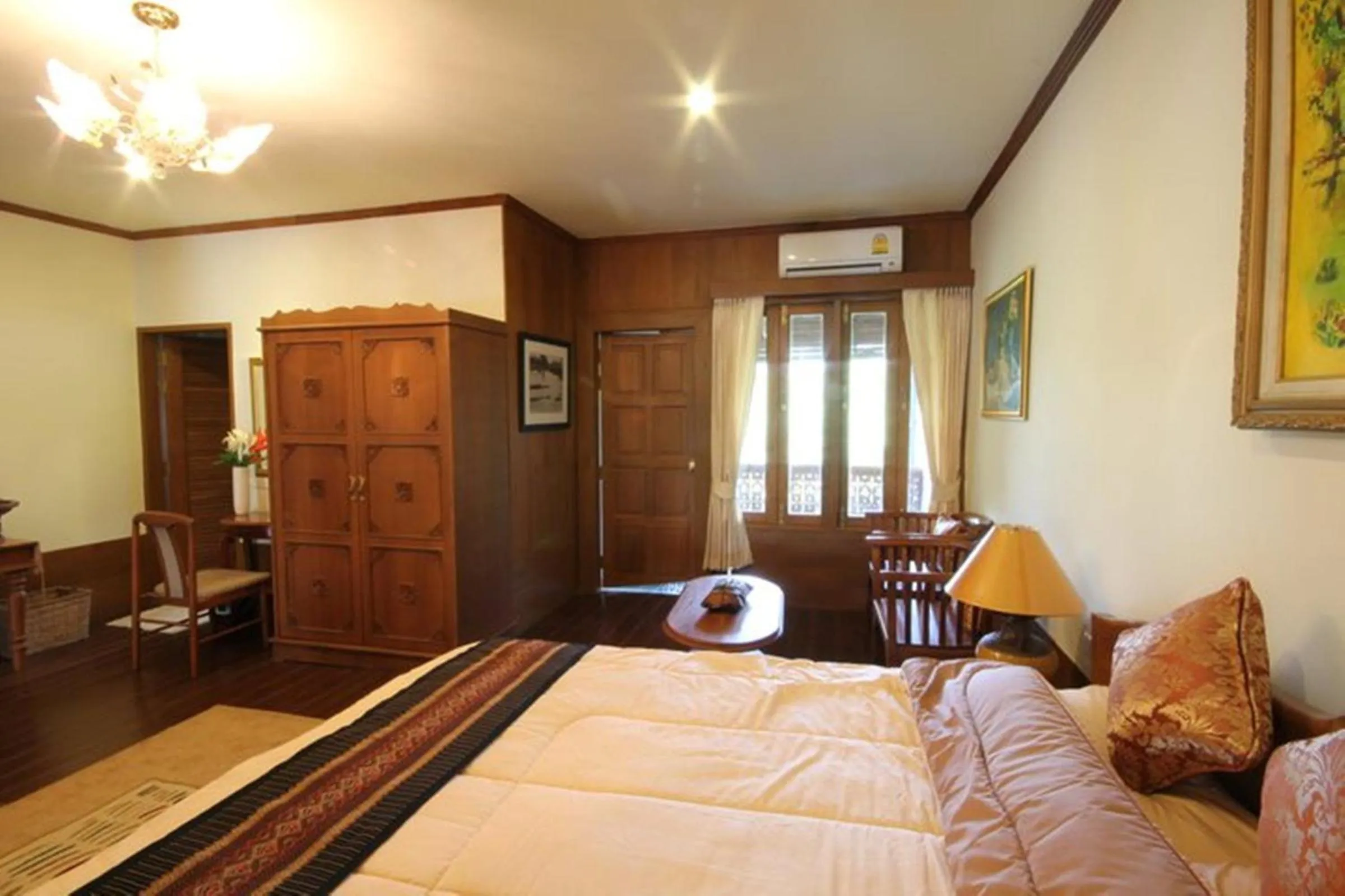 Photo of the whole room, Bed in Khum Khun Wang Resort