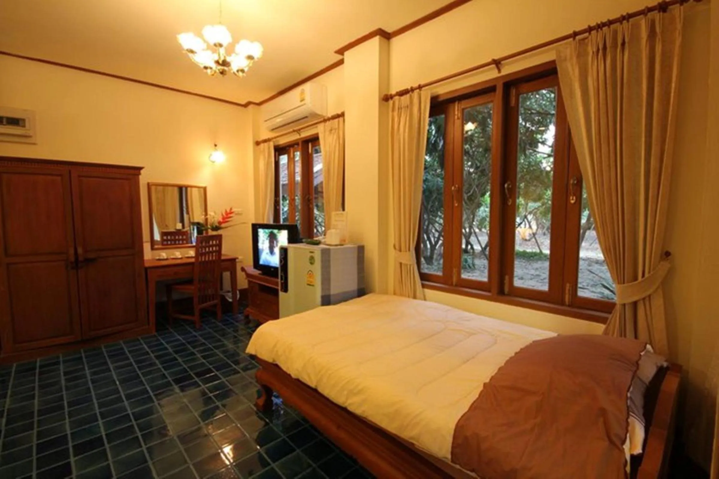 Photo of the whole room, Bed in Khum Khun Wang Resort