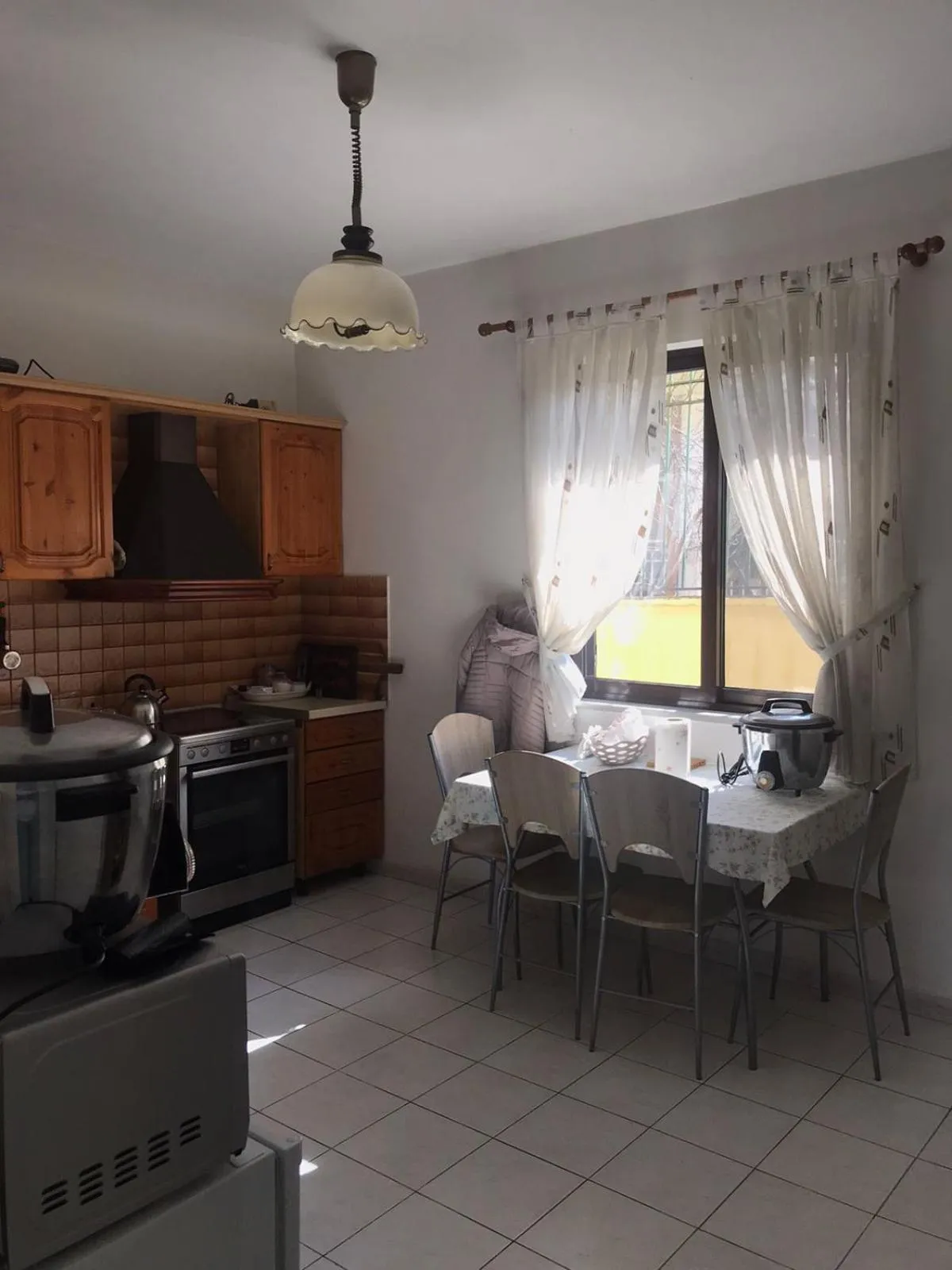 Kitchen or kitchenette in Tirana City Rooms - Vatra e Lagjes by Paymán Club