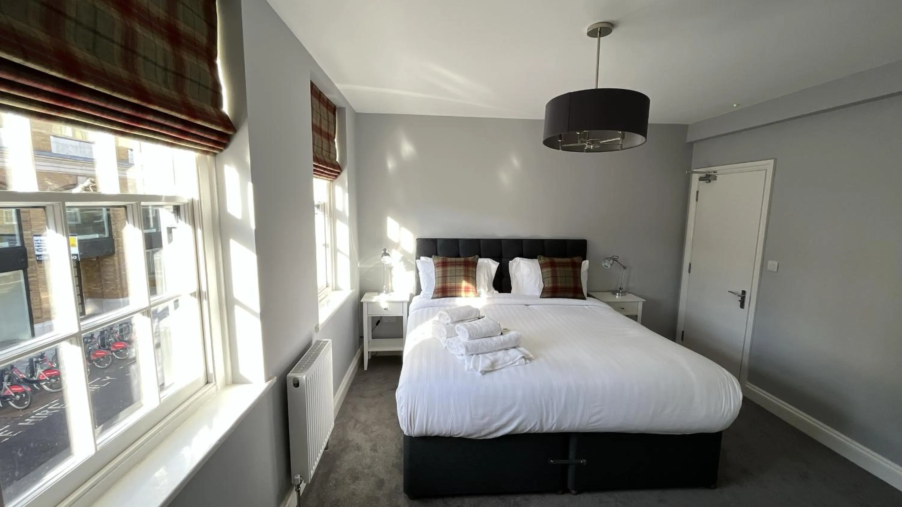 TV and multimedia, Bed in Dockers Inn