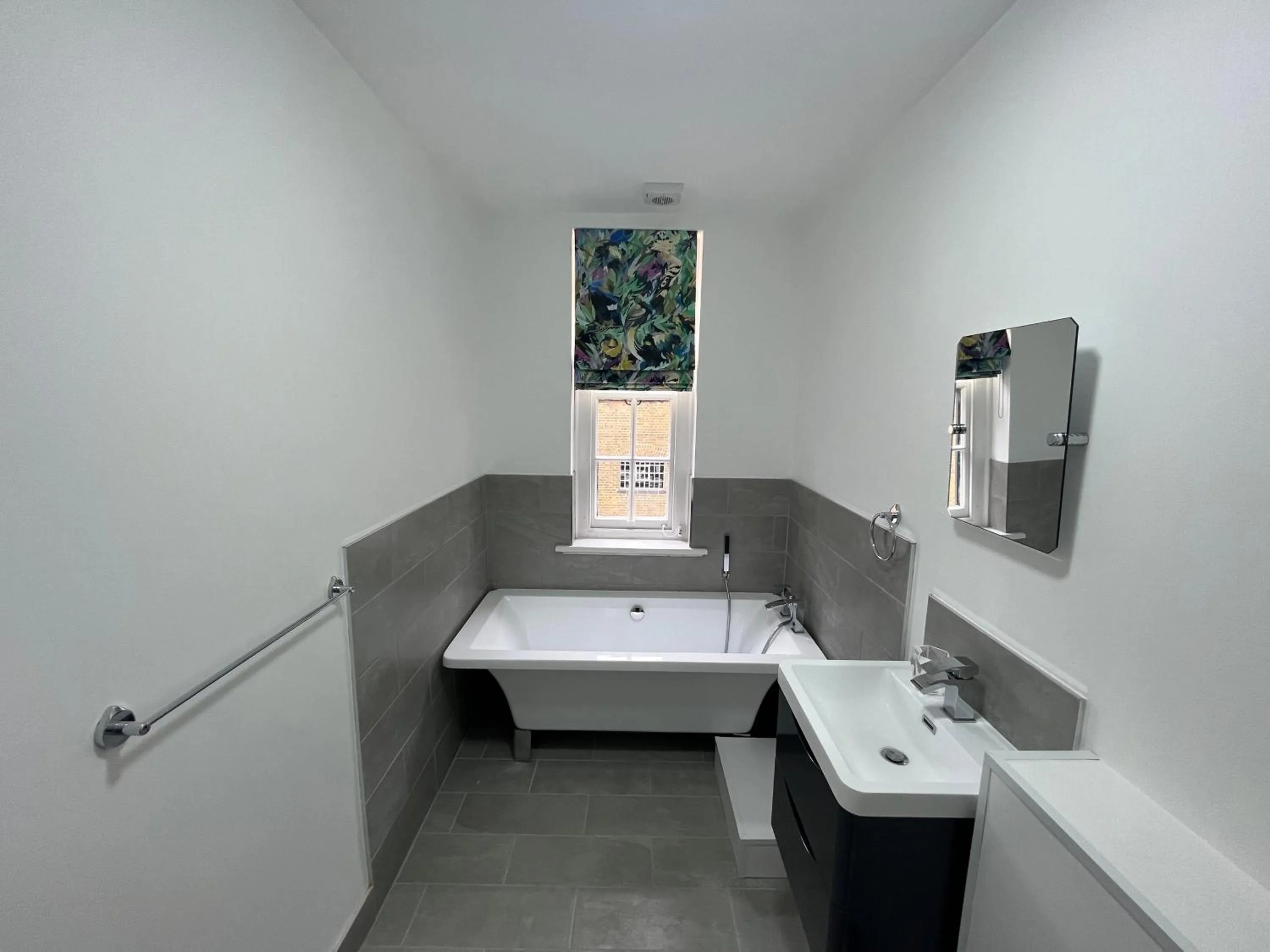 Bathroom in Dockers Inn