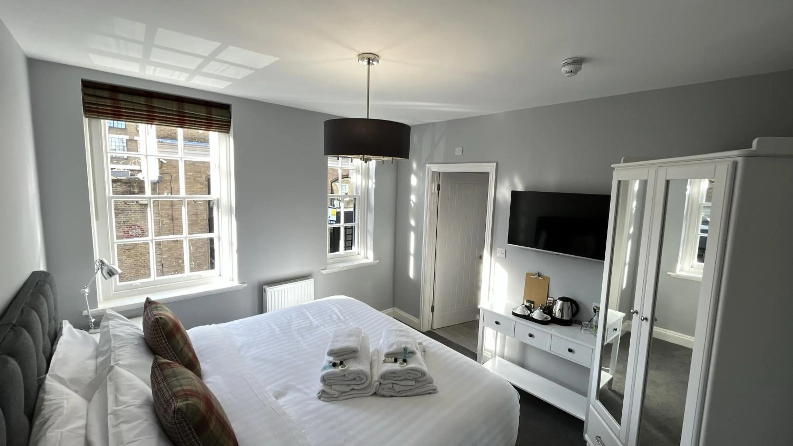 TV and multimedia, Bed in Dockers Inn