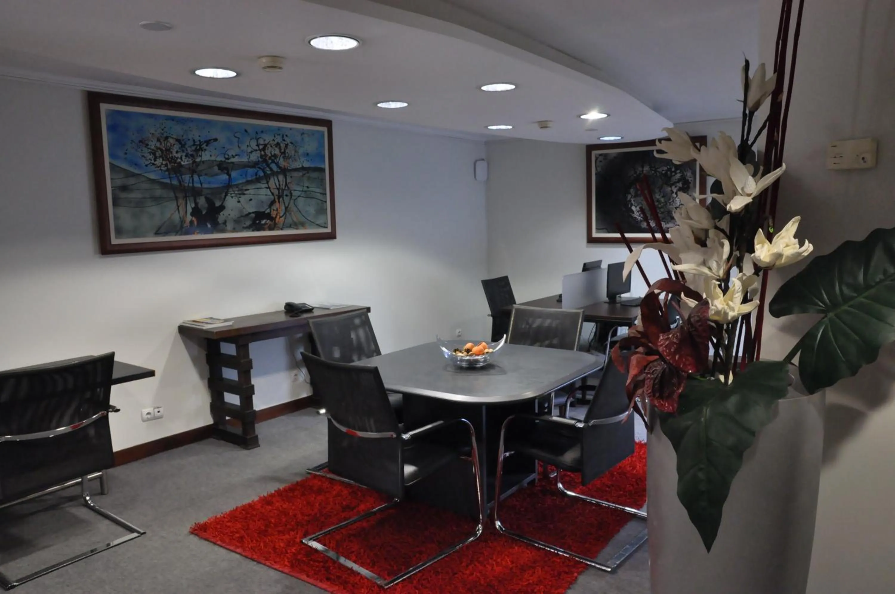 Business facilities in Hotel Continental Luanda