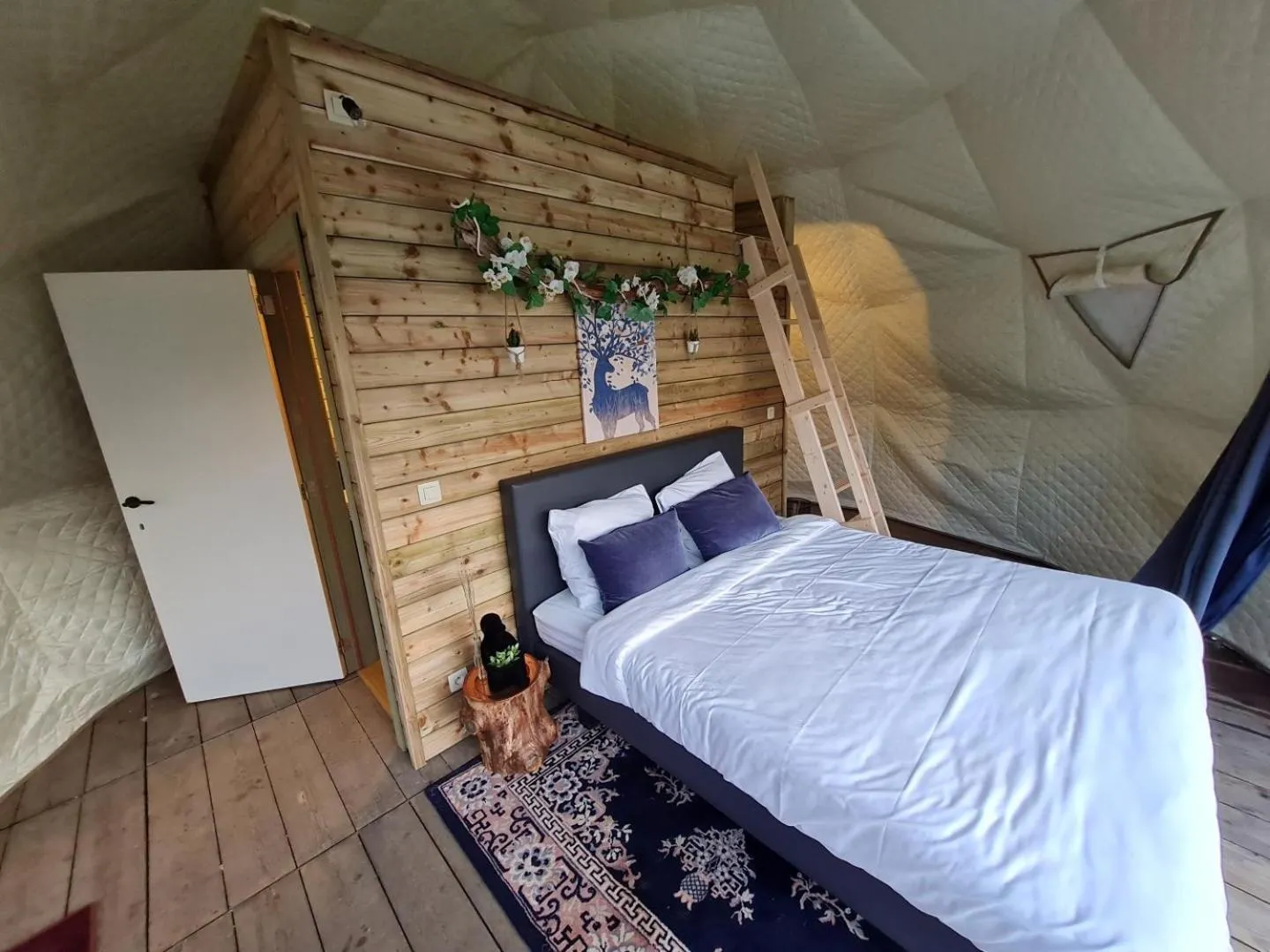 Bed in Parkhoeve Glamping