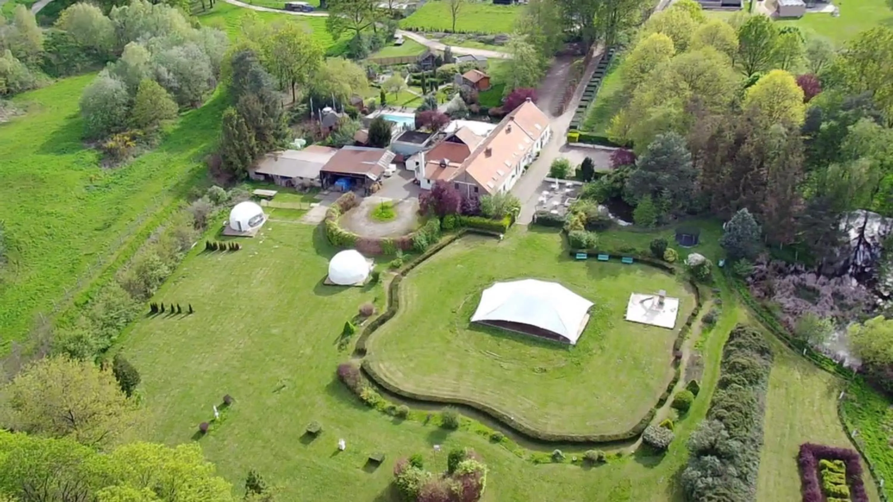 Property building in Parkhoeve Glamping