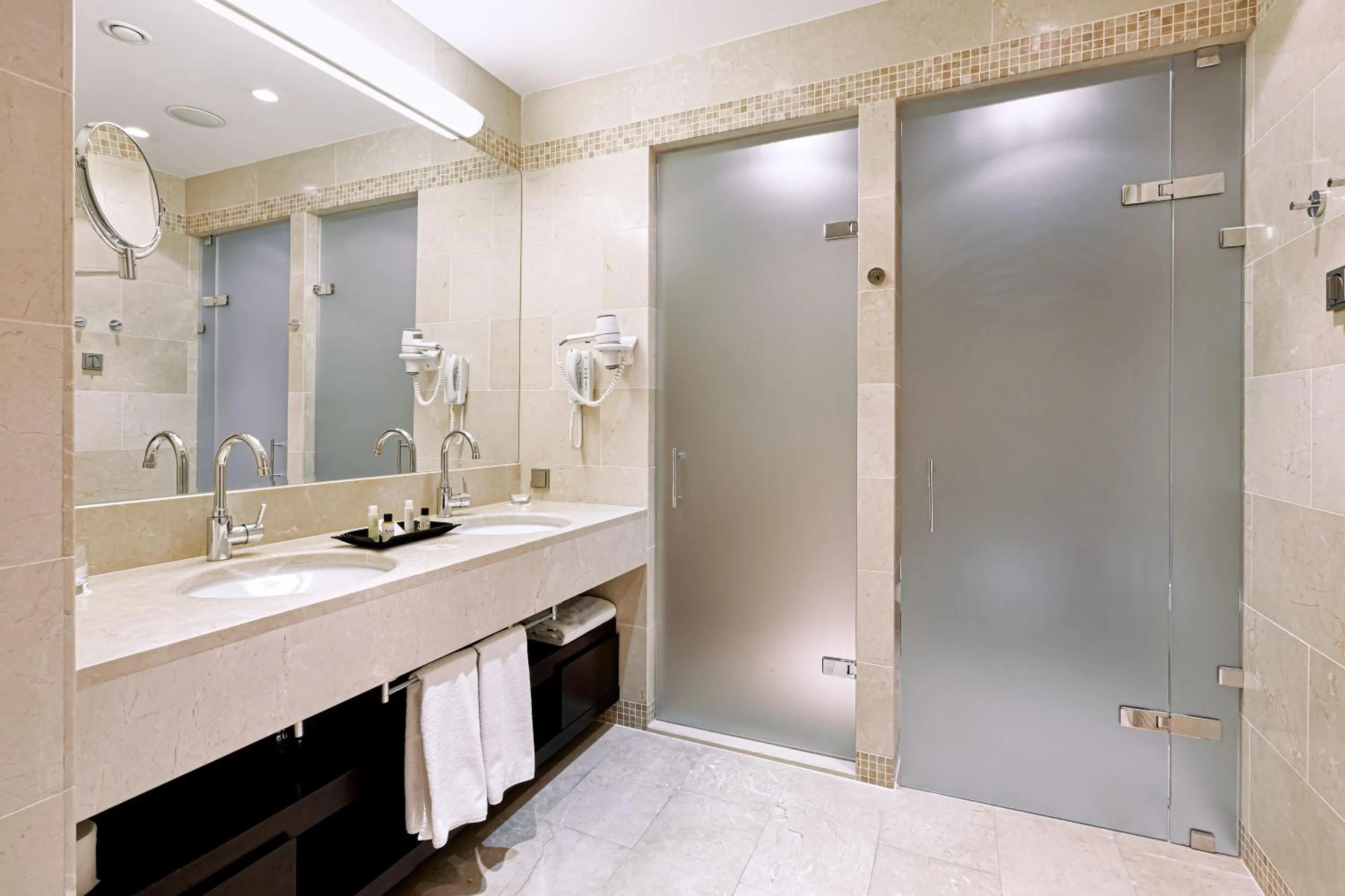 Shower in Shahdag Hotel & Spa