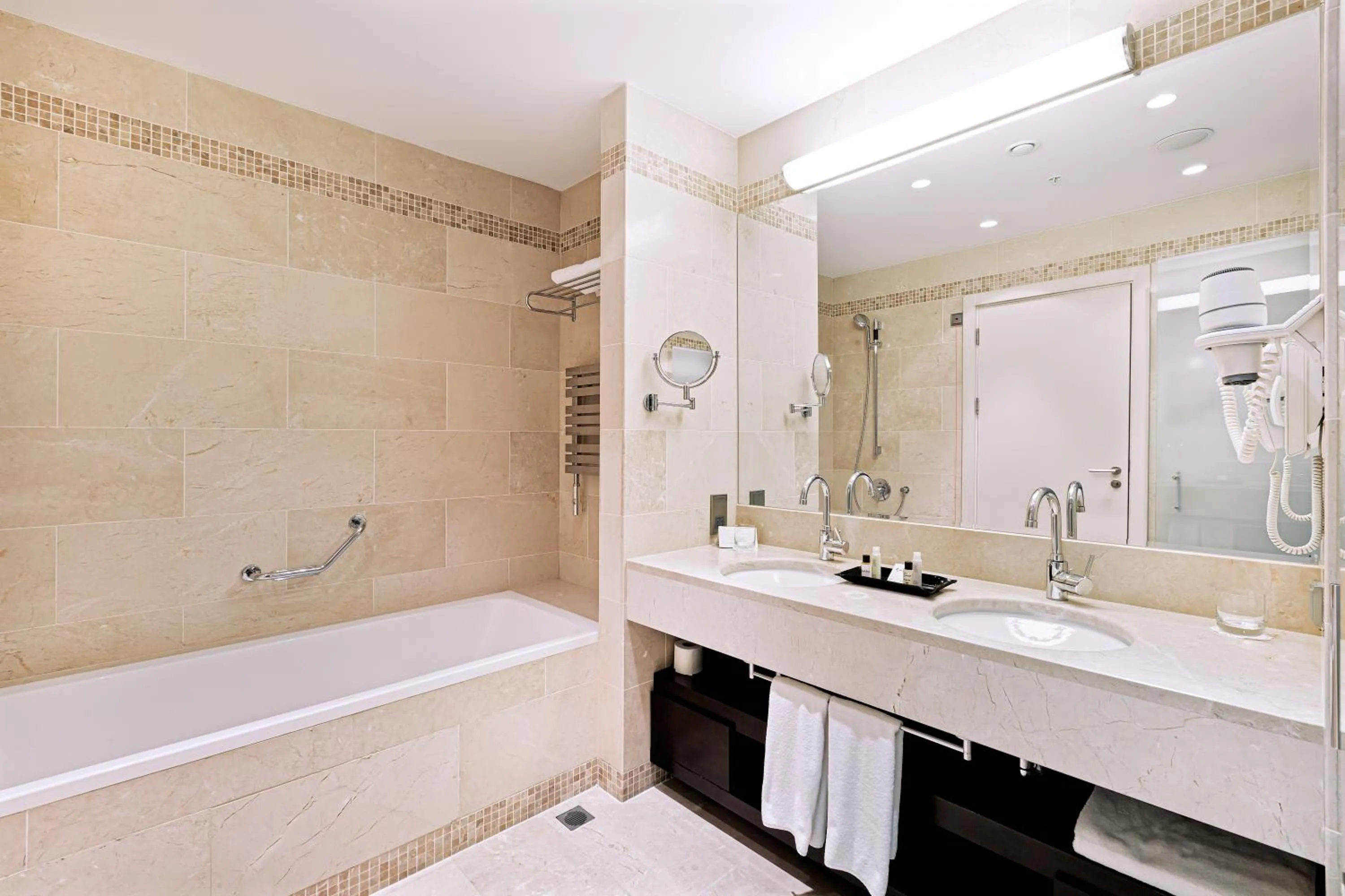 Shower in Shahdag Hotel & Spa