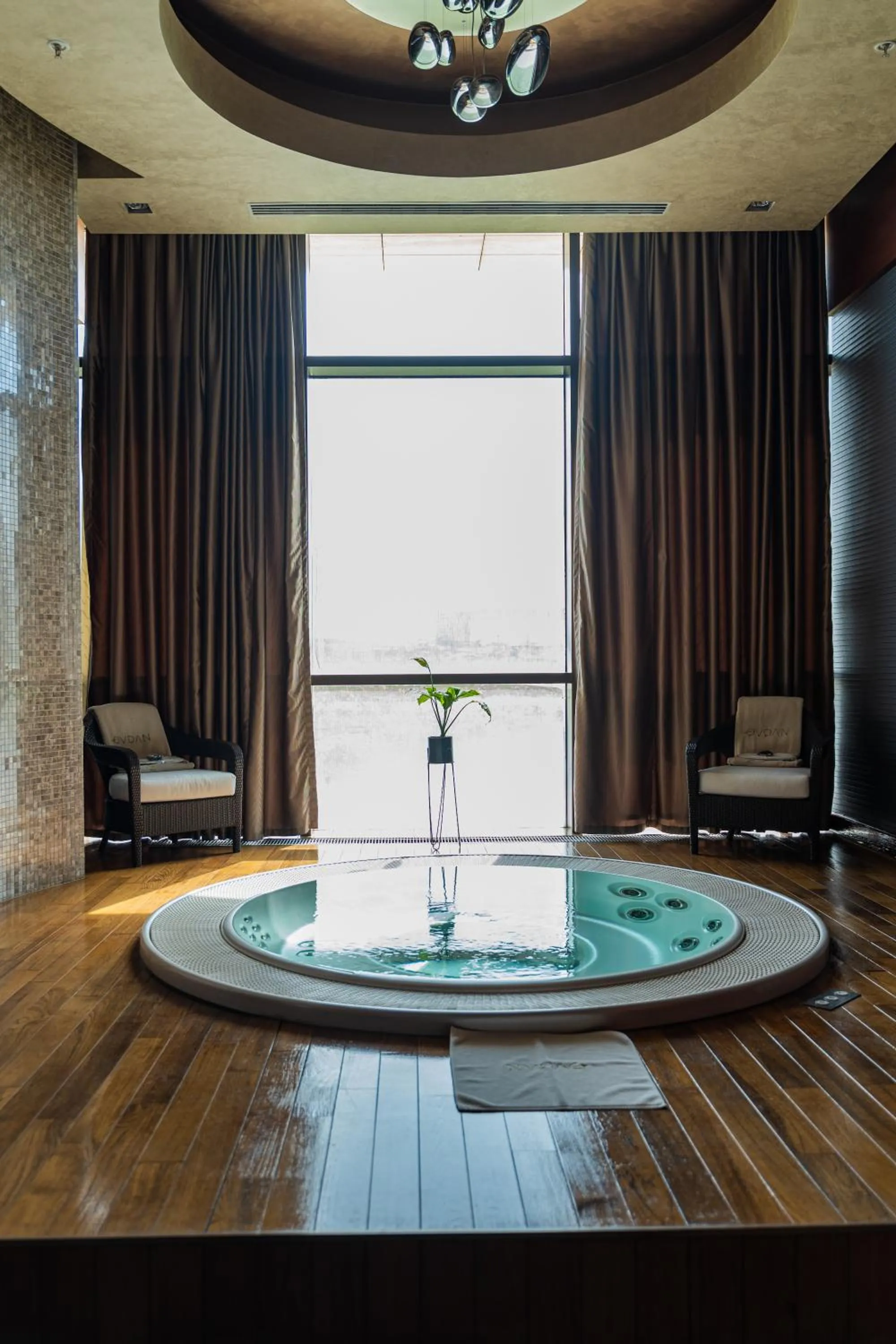 Hot Tub in Shahdag Hotel & Spa