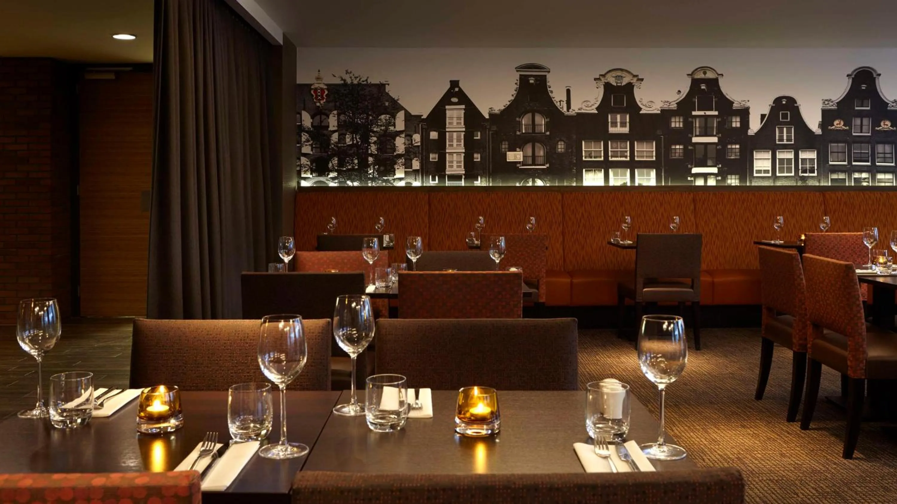 Restaurant/places to eat in Hyatt Place Amsterdam Airport