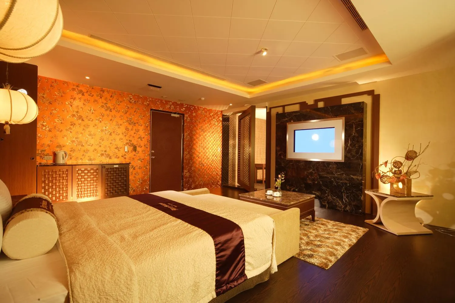 Photo of the whole room, Bed in Merryseasons