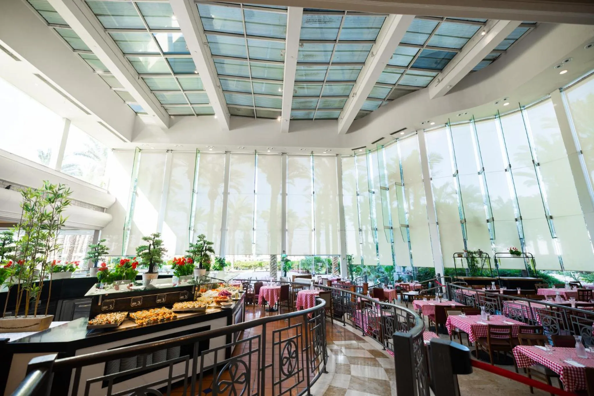 Restaurant/places to eat in David Dead Sea Resort & Spa