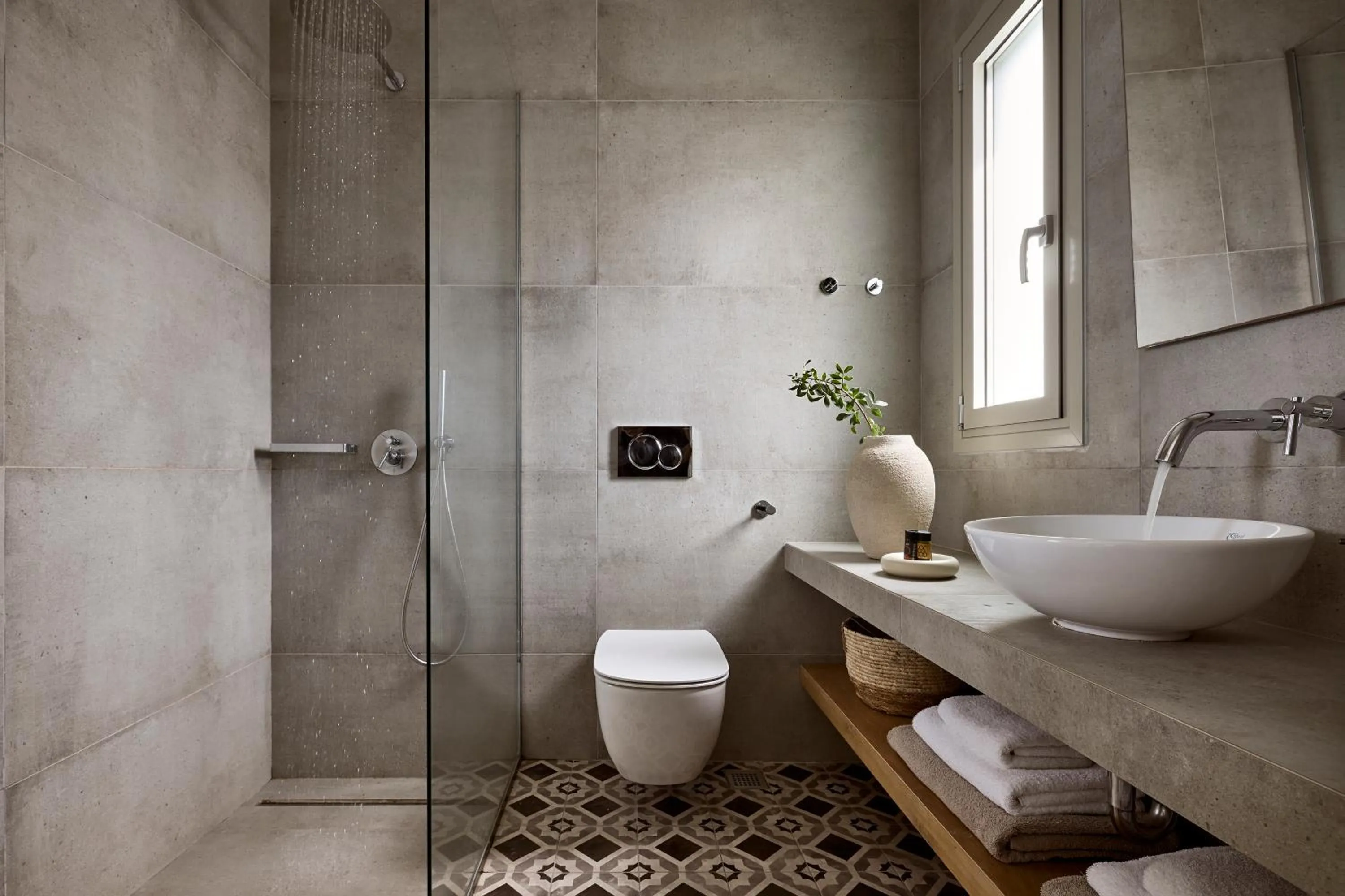 Toilet in Hotel Milos Sea Resort