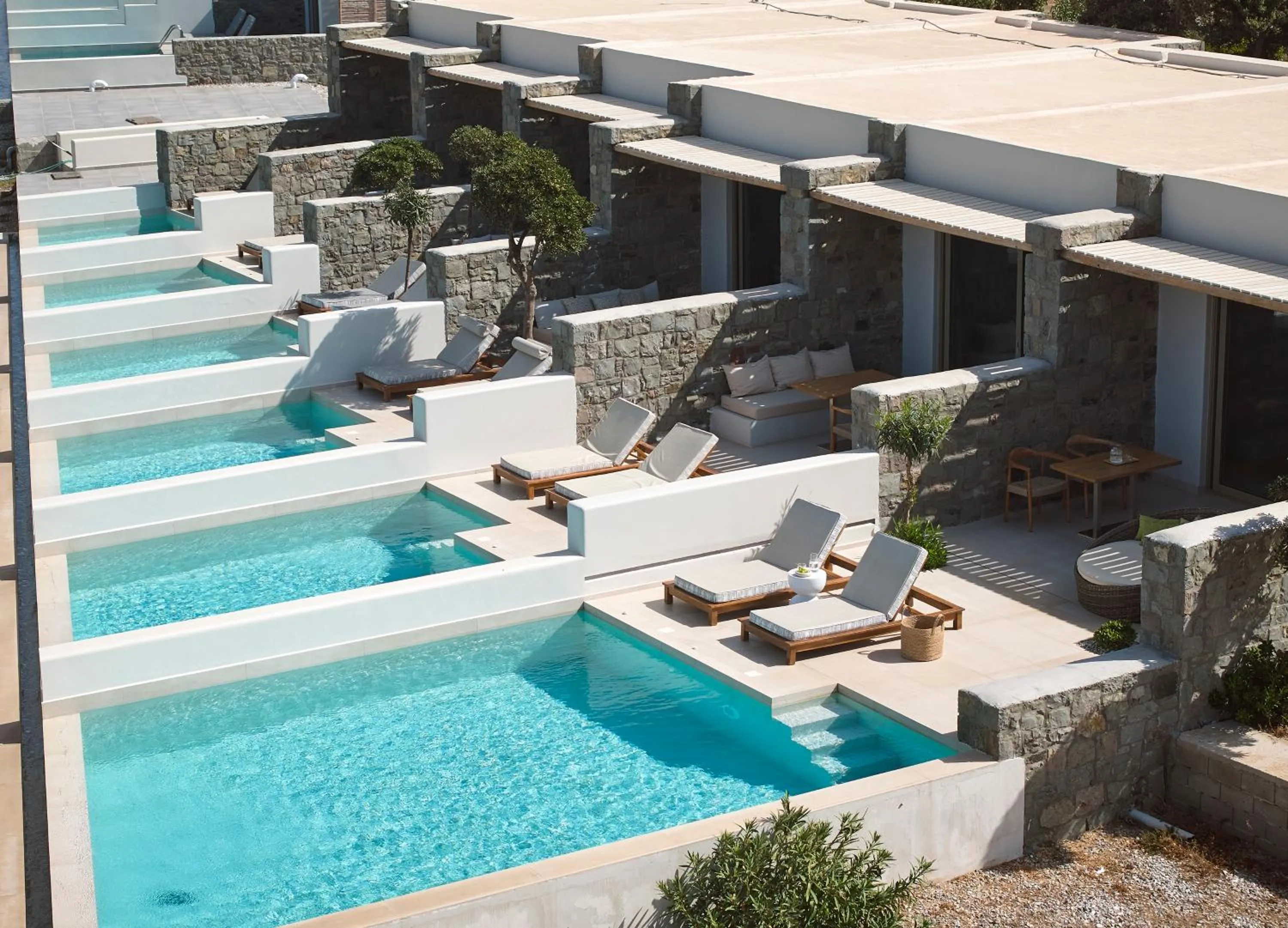 Swimming pool in Hotel Milos Sea Resort