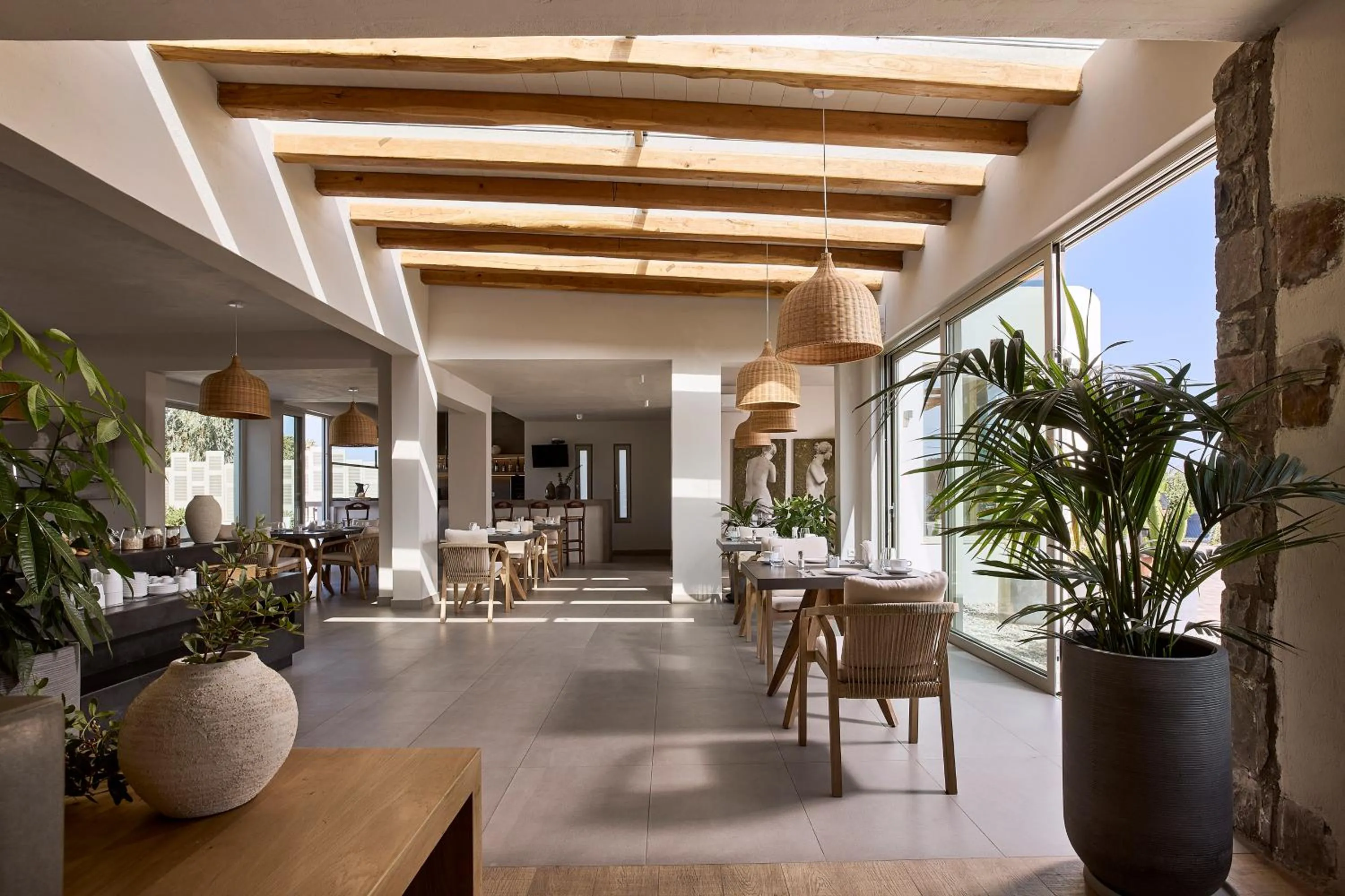 Restaurant/places to eat in Hotel Milos Sea Resort