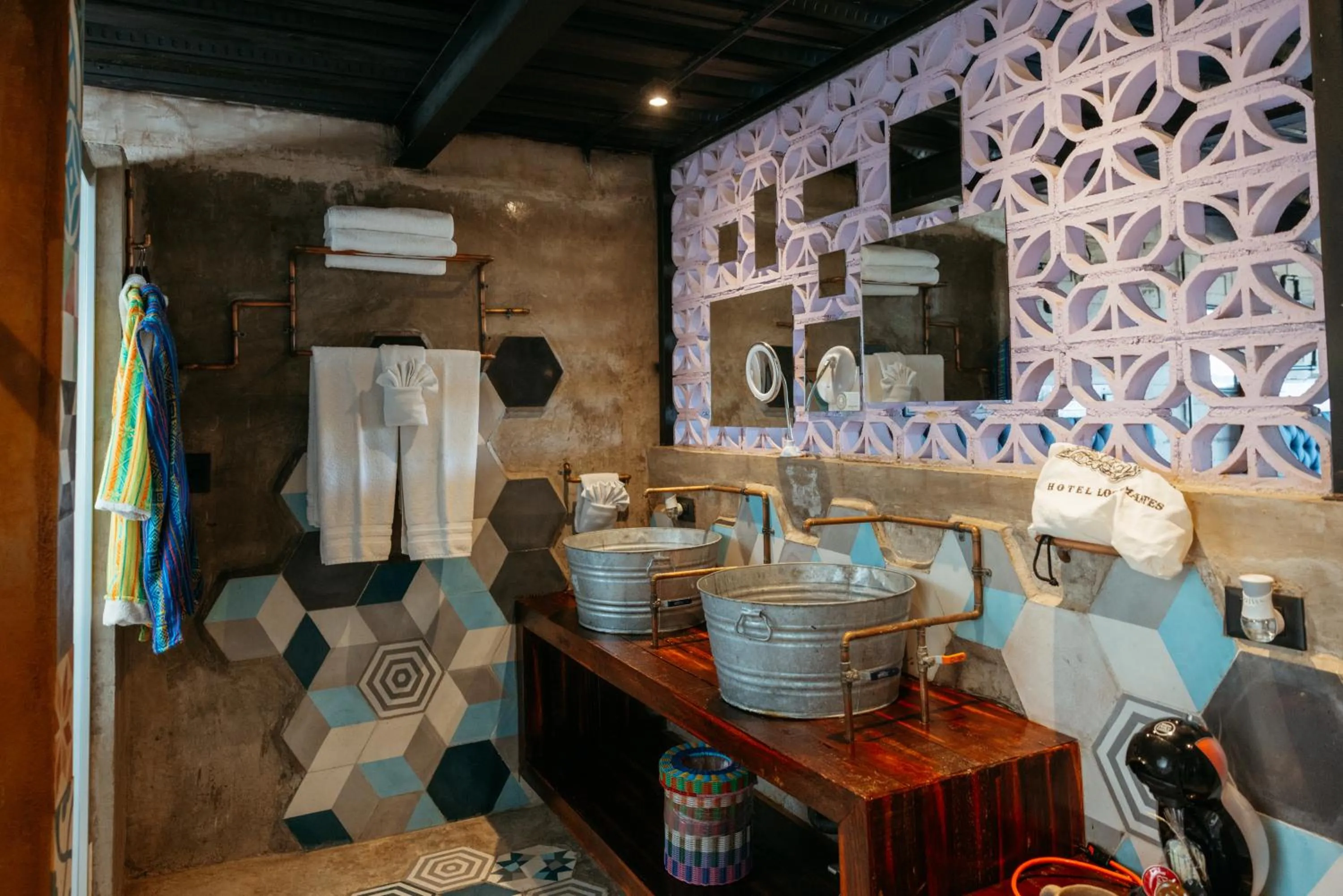 Bathroom in Hotel Los Amantes Valle de Guadalupe