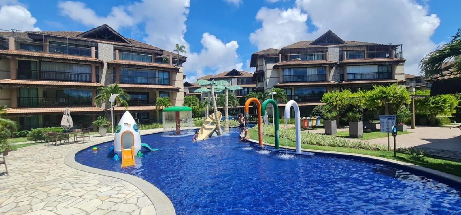 Day in Manhattan Beach Riviera