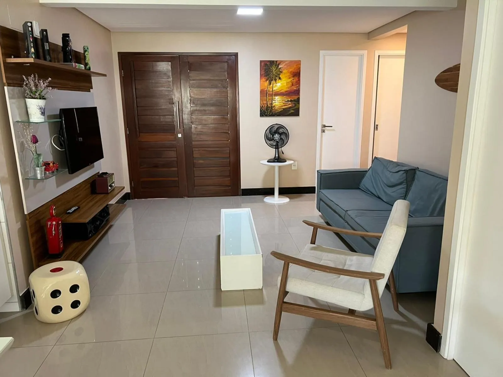 TV and multimedia in Manhattan Beach Riviera