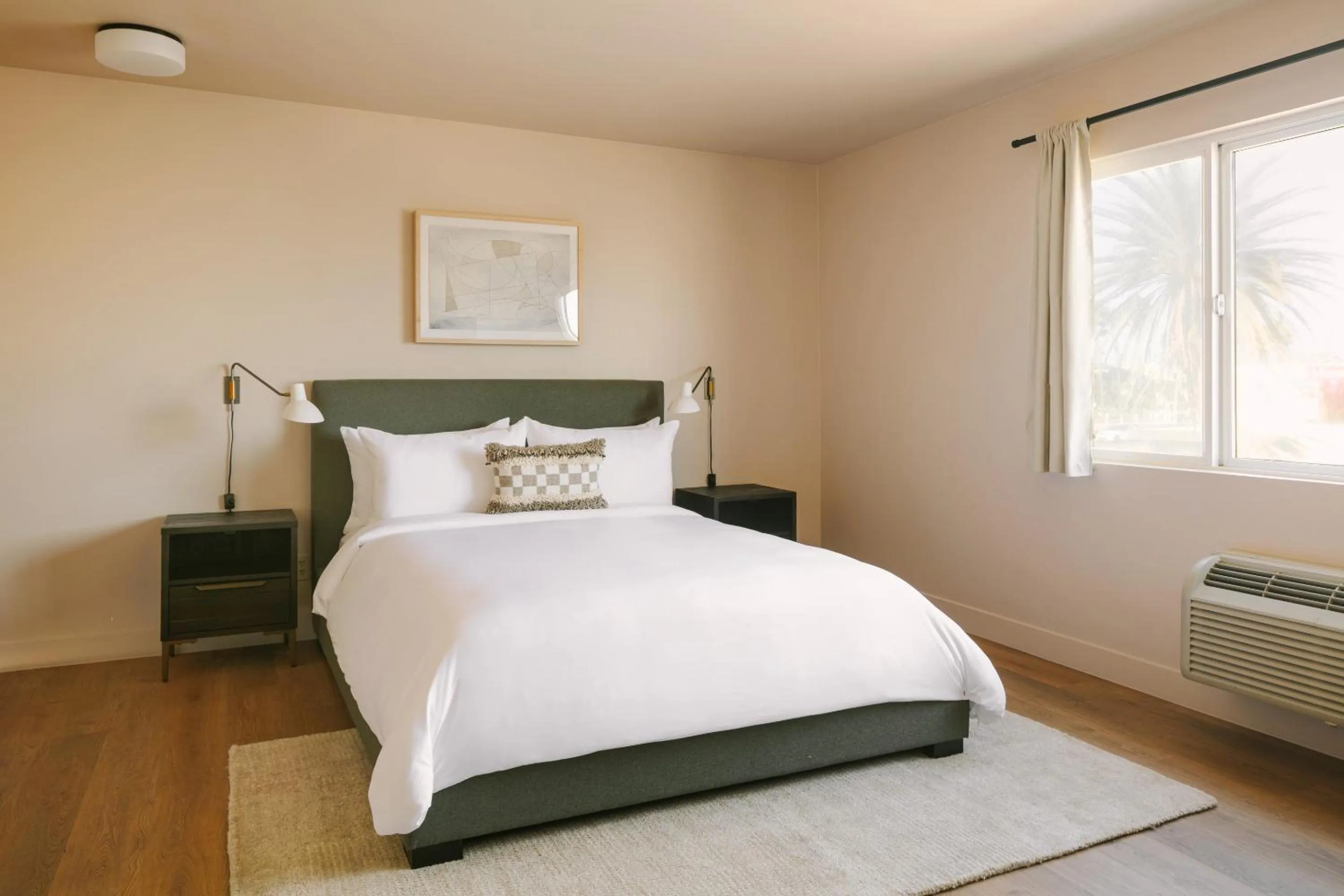 Queen Room in Solarena