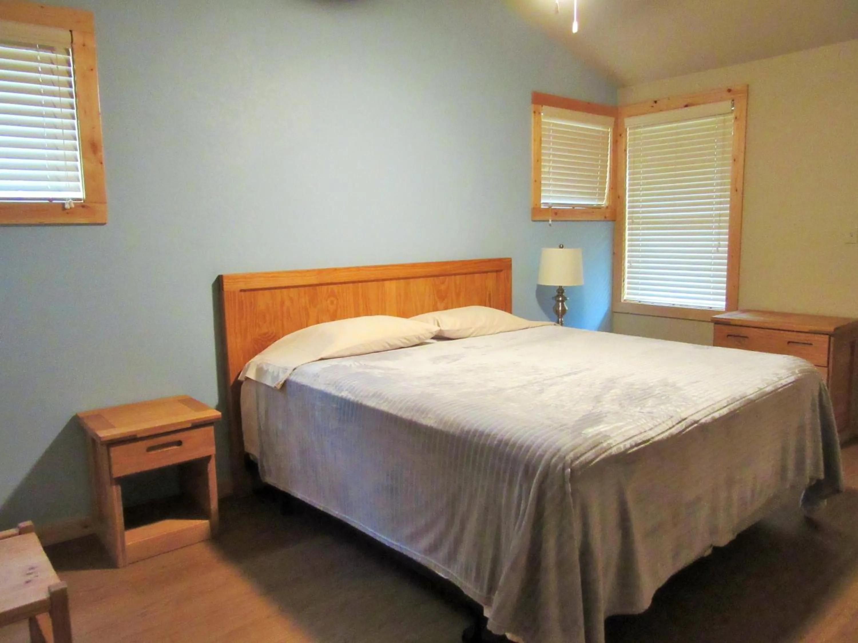 Bed in Seven Bluff Cabins