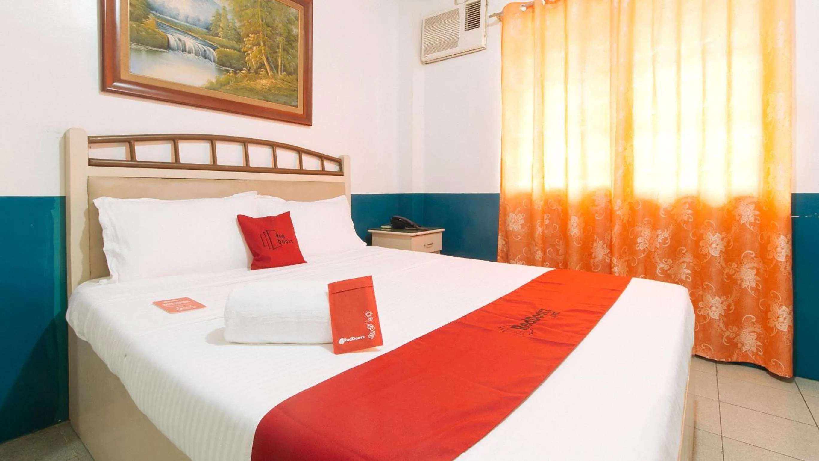 Bed in RedDoorz @ Orsu Hotel Angeles Pampanga