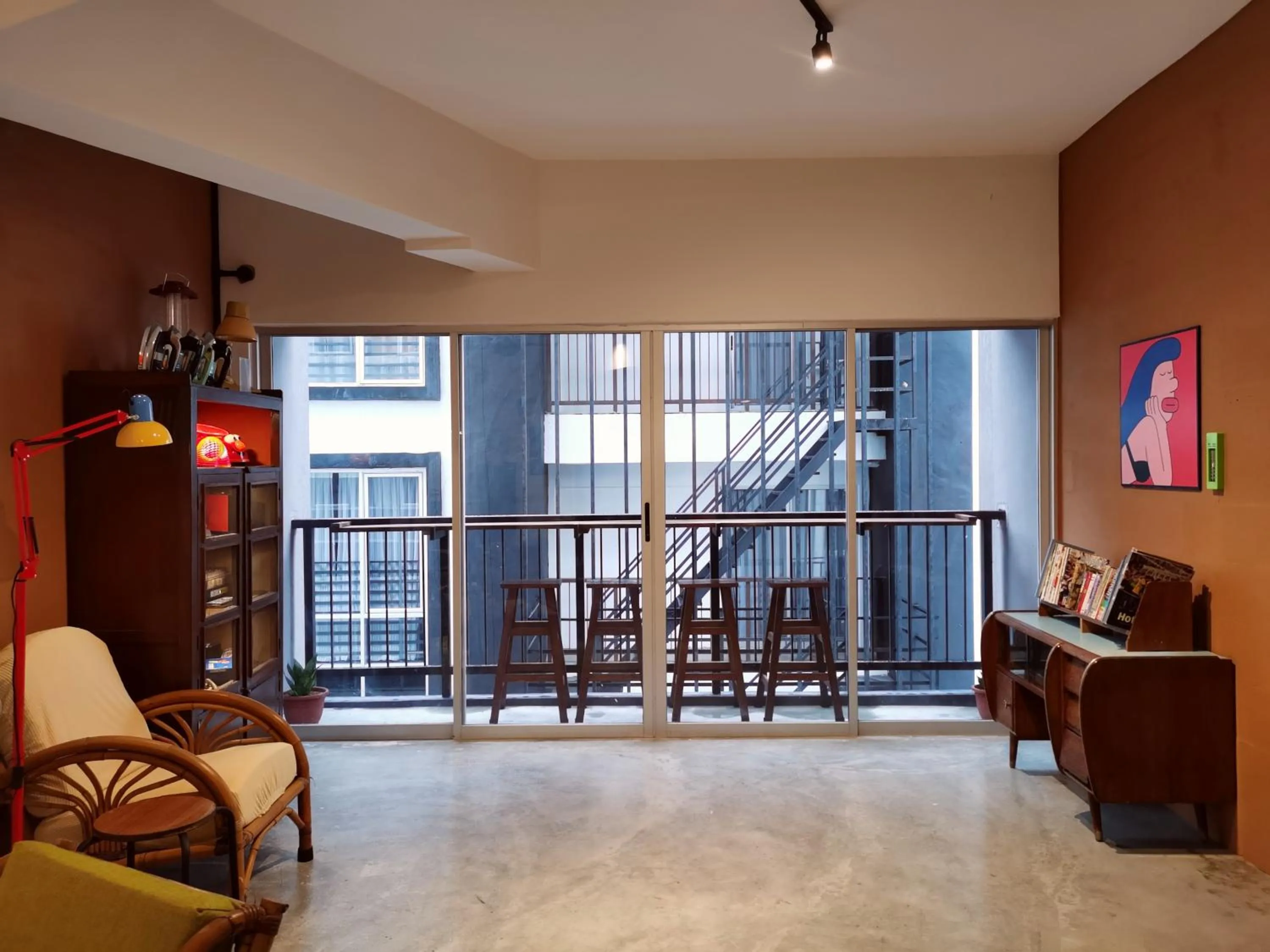 Communal lounge/ TV room in Walk-Up To SIAR - Children Not Allowed