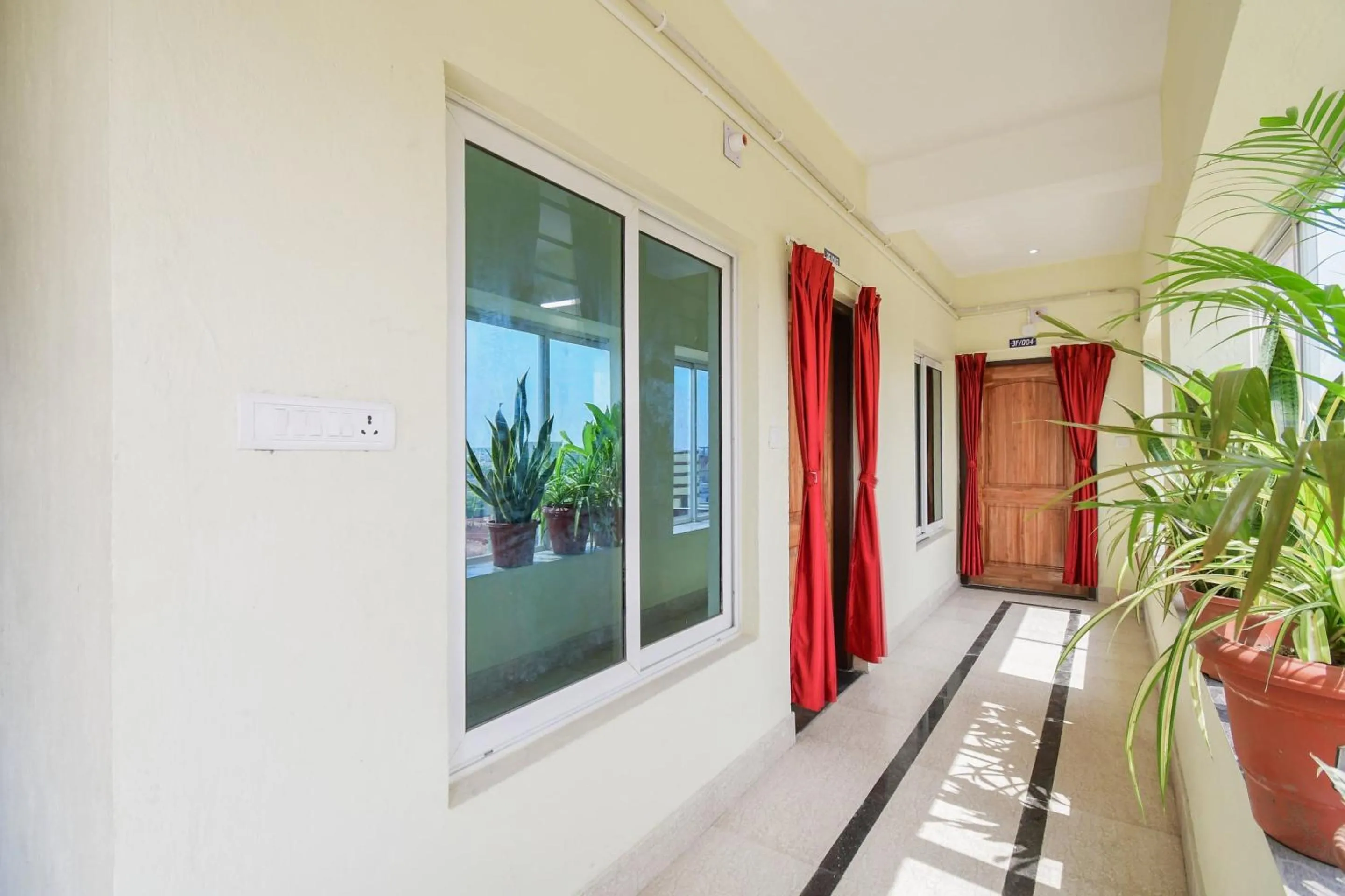 Facade/entrance in Hotel O U Tech Hotel And Restaurant