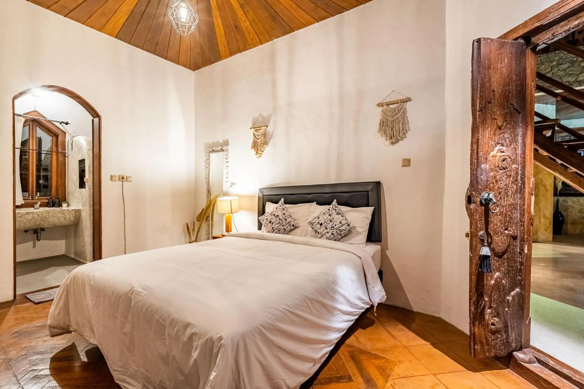 Bed in Villa Canggu Hearts